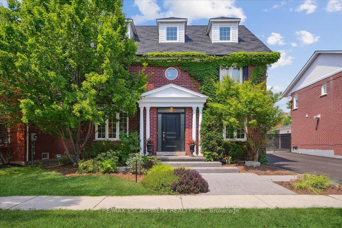 105 River Glen Boulevard — photo 1