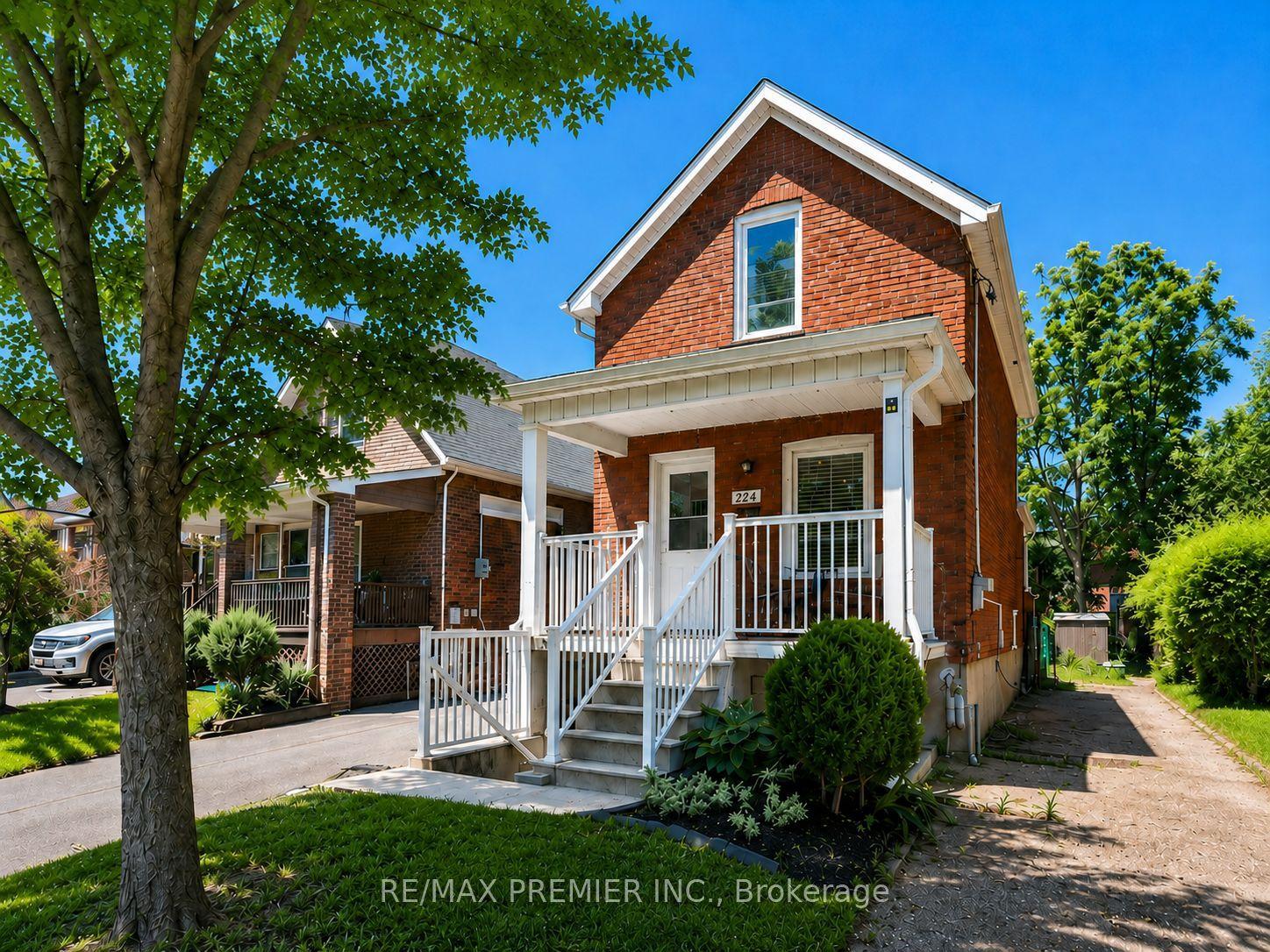 224 John Street — photo 1