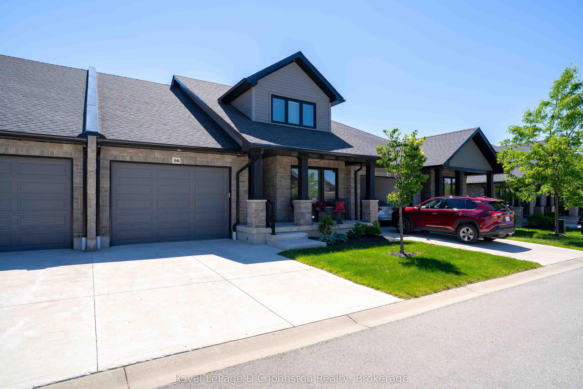560 Devonshire Road 16 #16 — photo 1