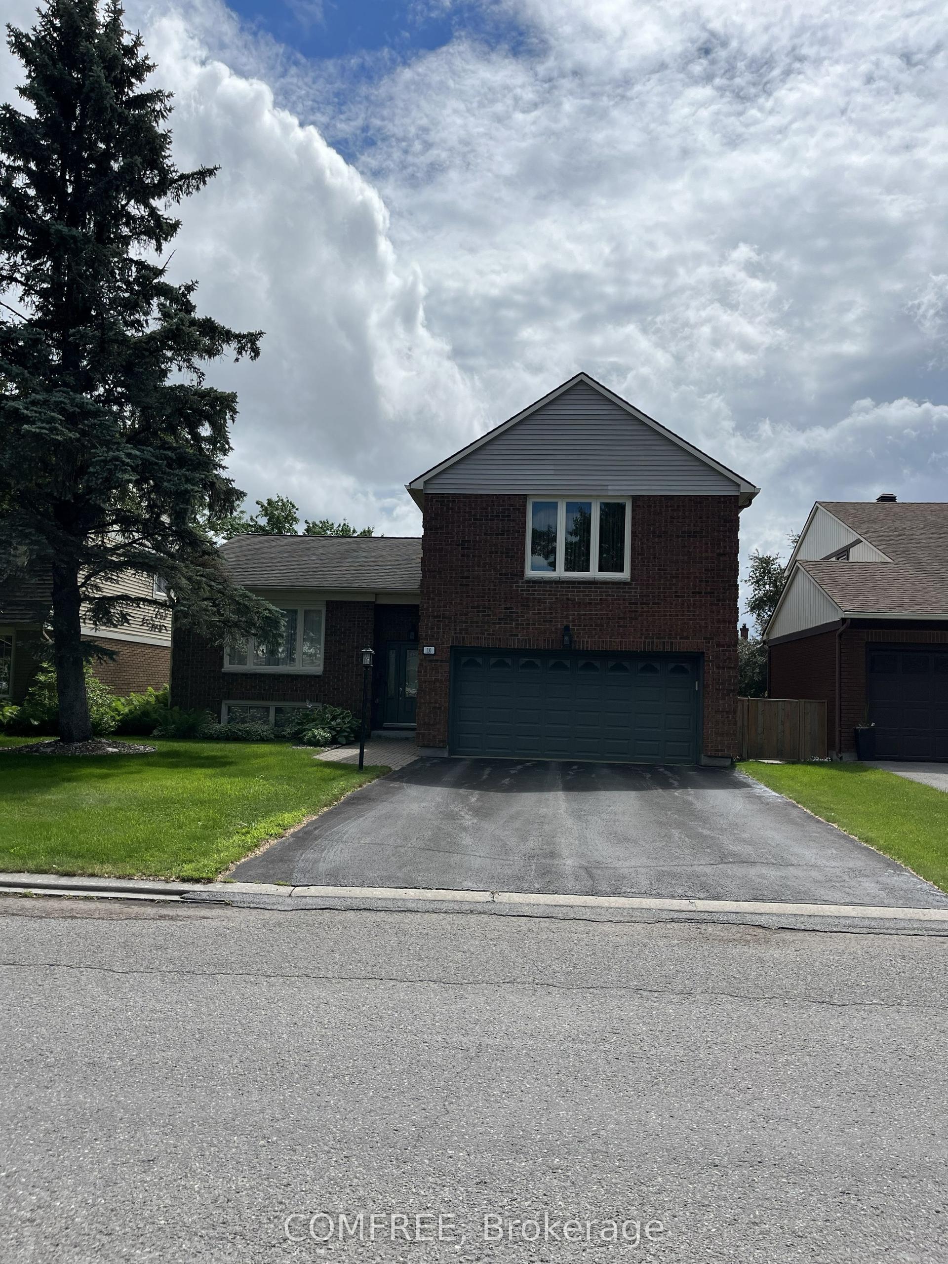 10 Trotting Way, Kanata — Detached for sale, photo 1