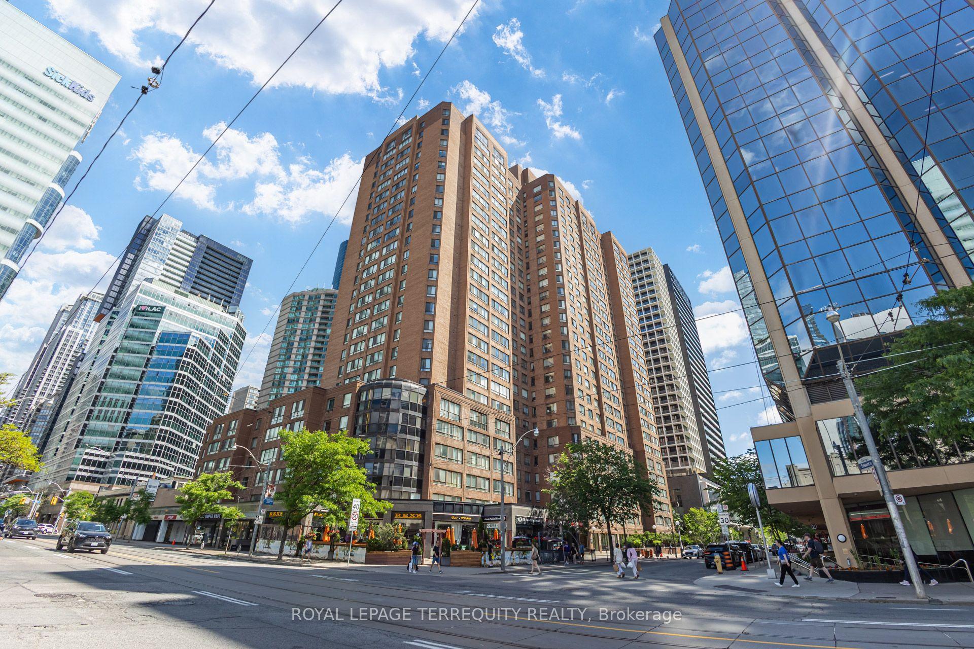 633 Bay Street 2302 #2302 — photo 1