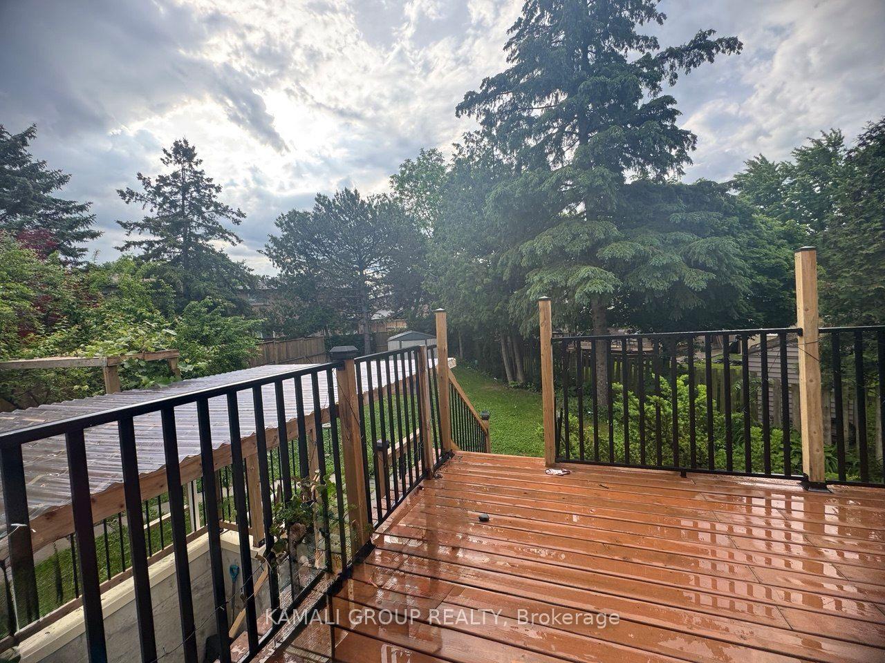 24 Valhalla Court — photo 1