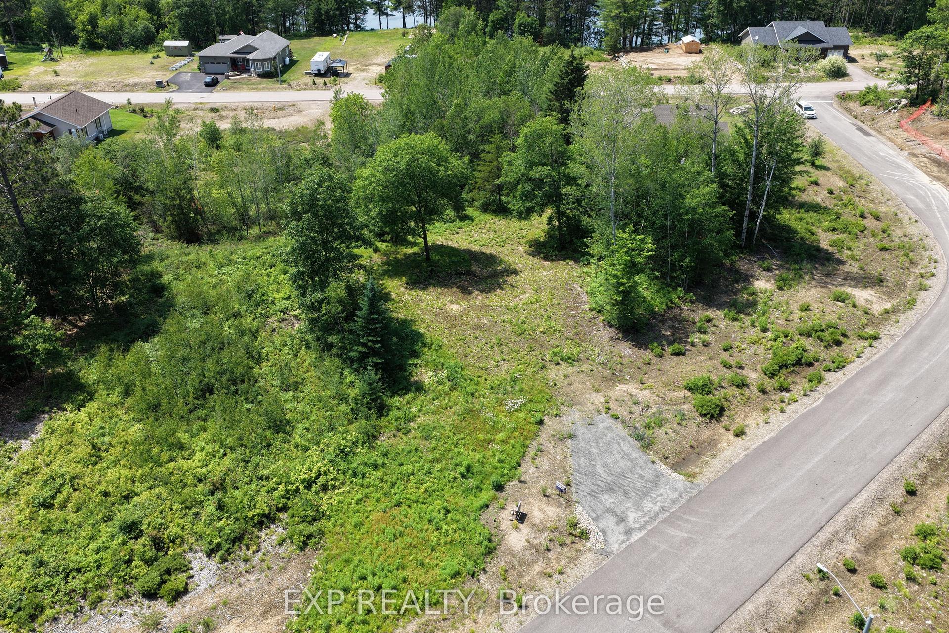 71 Yantha Crescent, Madawaska Valley — Land for sale, photo 1