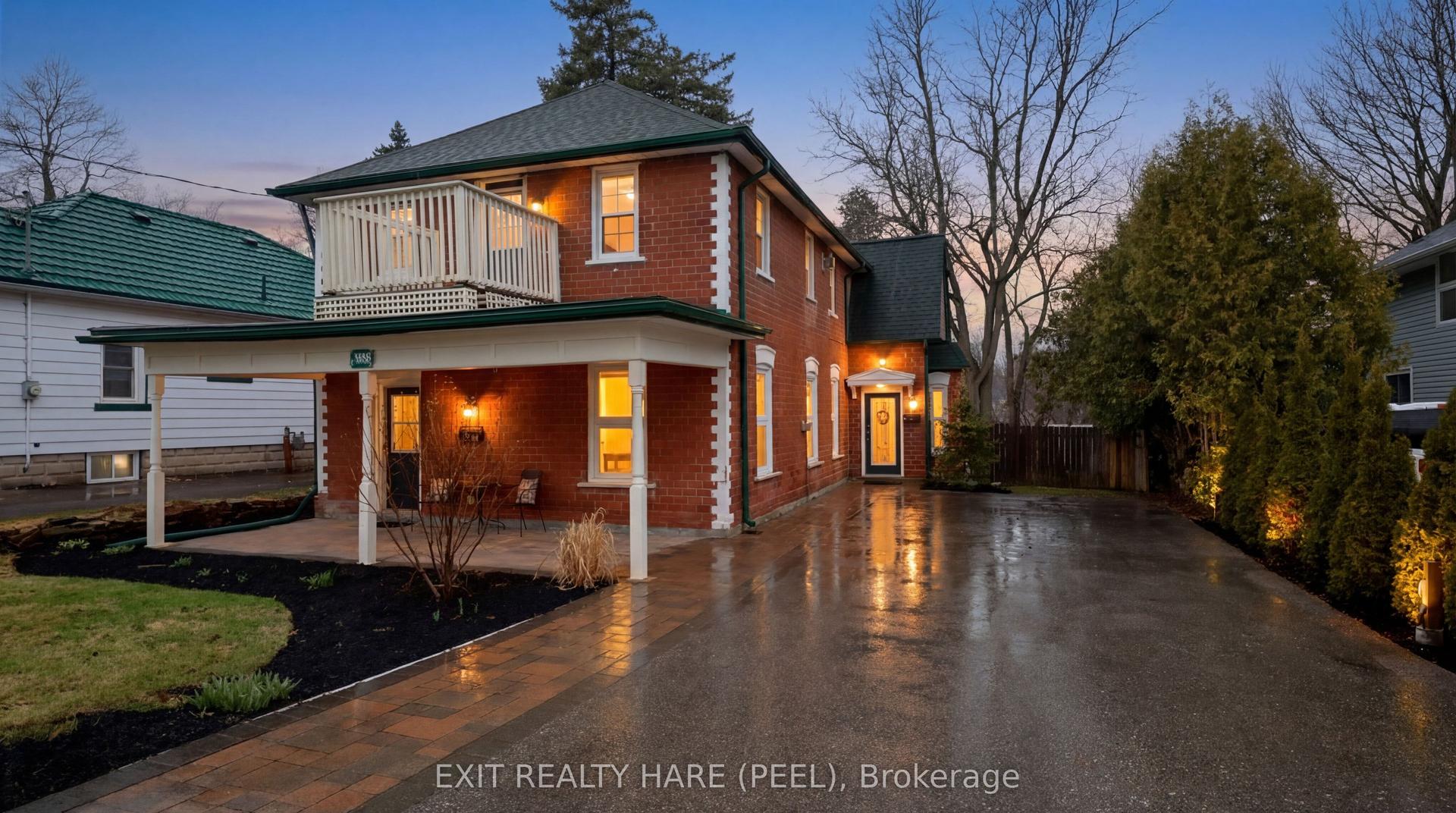 31 Brock Street — photo 1