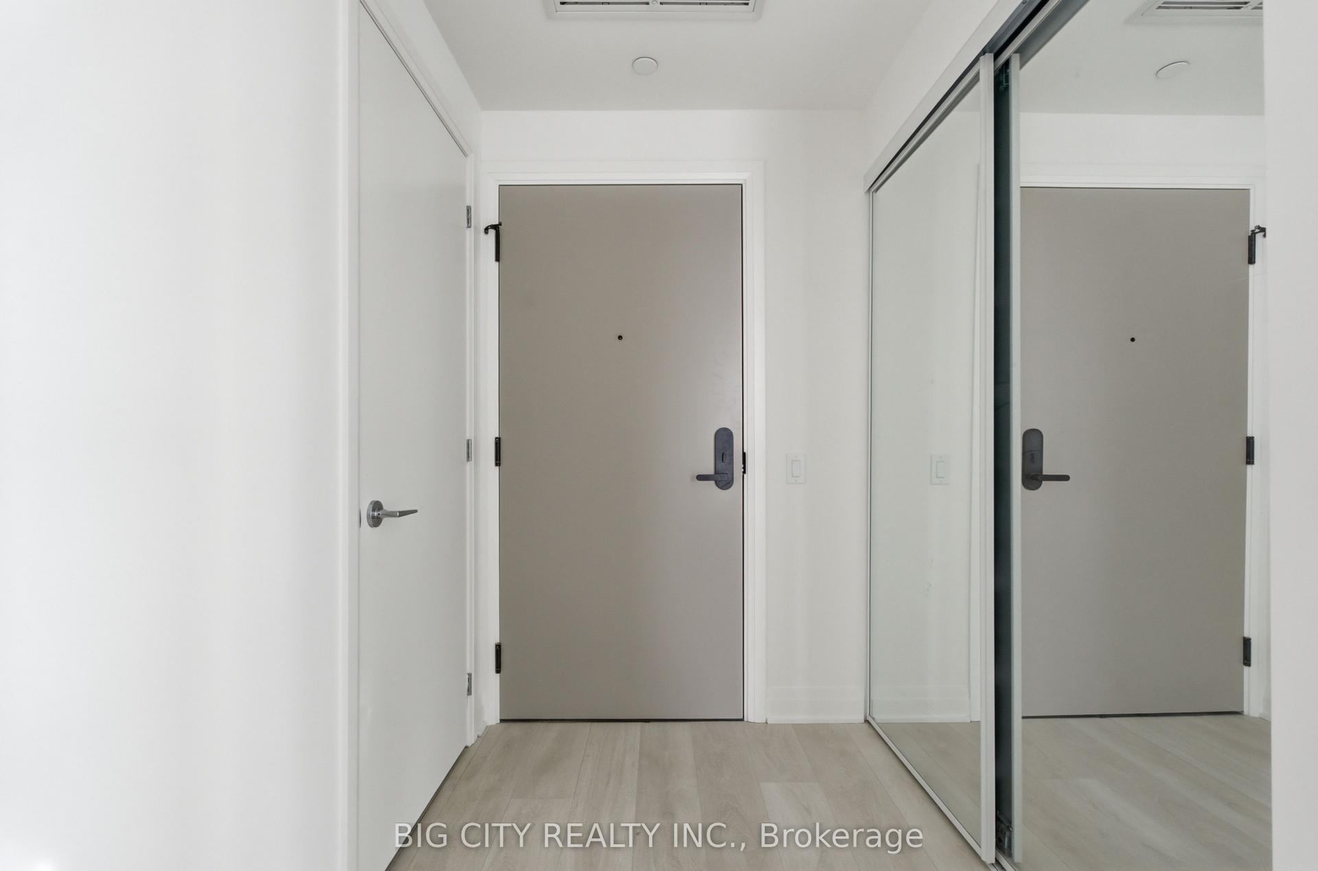 25 Frederick Todd Way 1002 #1002, Toronto — Condo for lease, photo 1