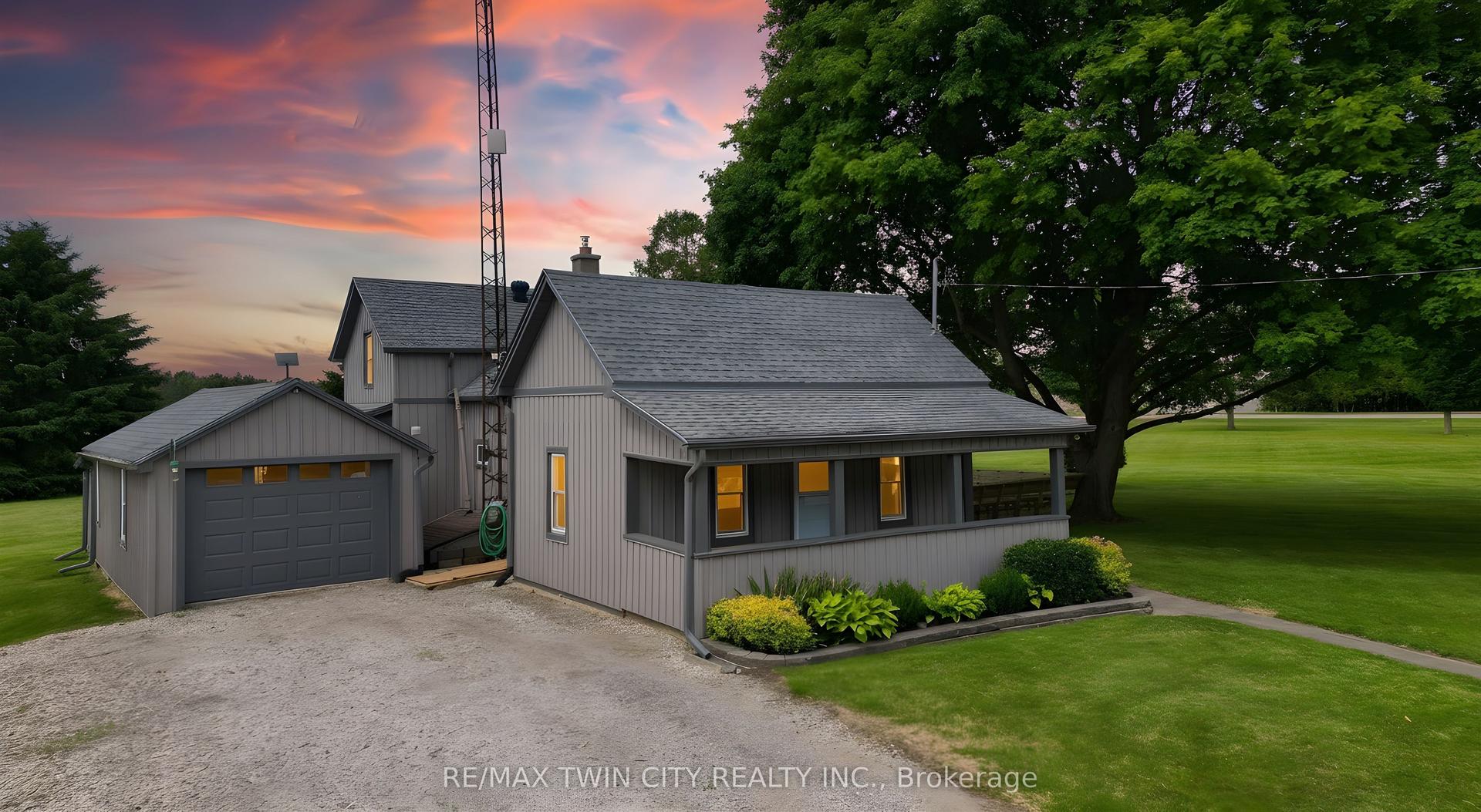 1453 Norfolk County 19 Road W — photo 1