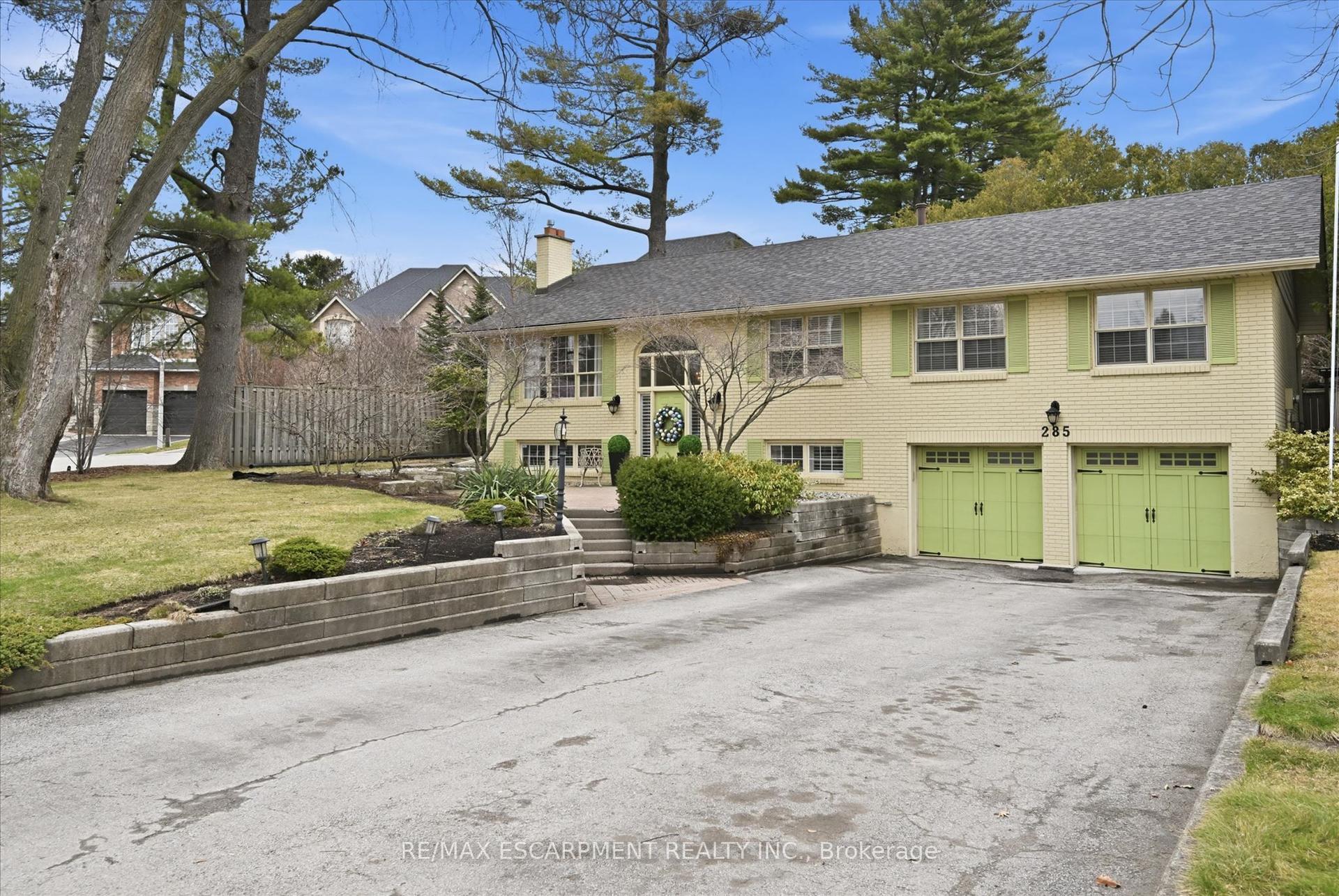 285 Glen Afton Drive — photo 1