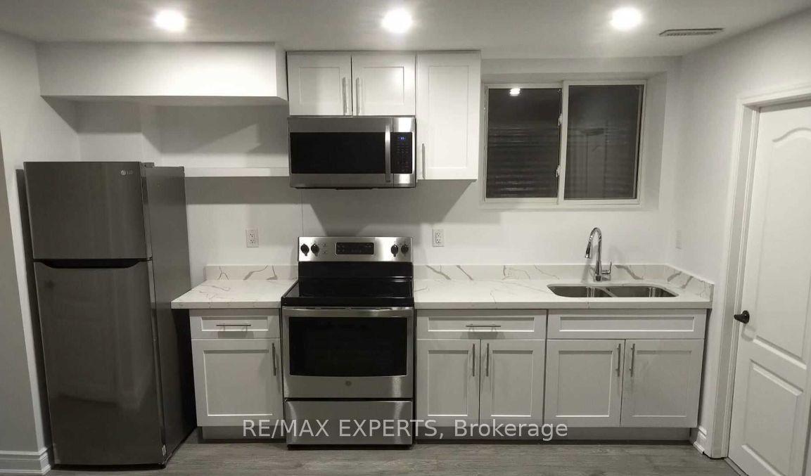 117 Baffin Crescent — photo 1