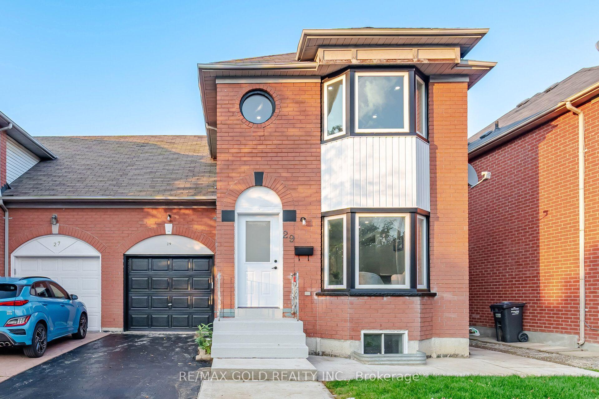 29 Fern Valley Crescent, Brampton — Semi-Detached for sale, photo 1