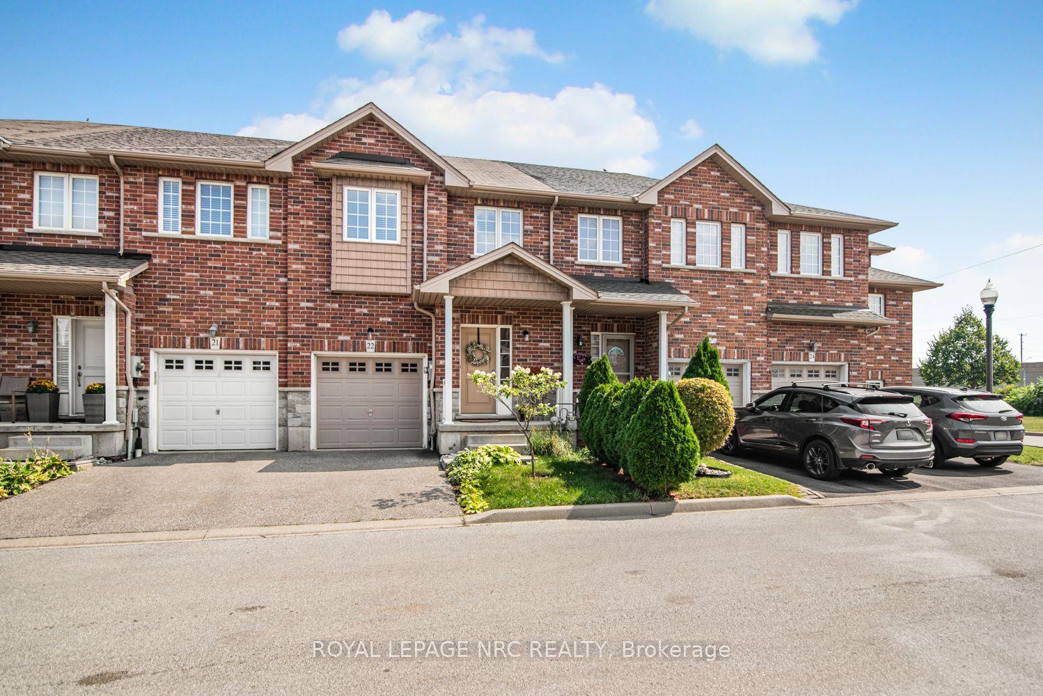 45 Seabreeze Crescent 22 #22, Hamilton — Townhouse for sale, photo 1