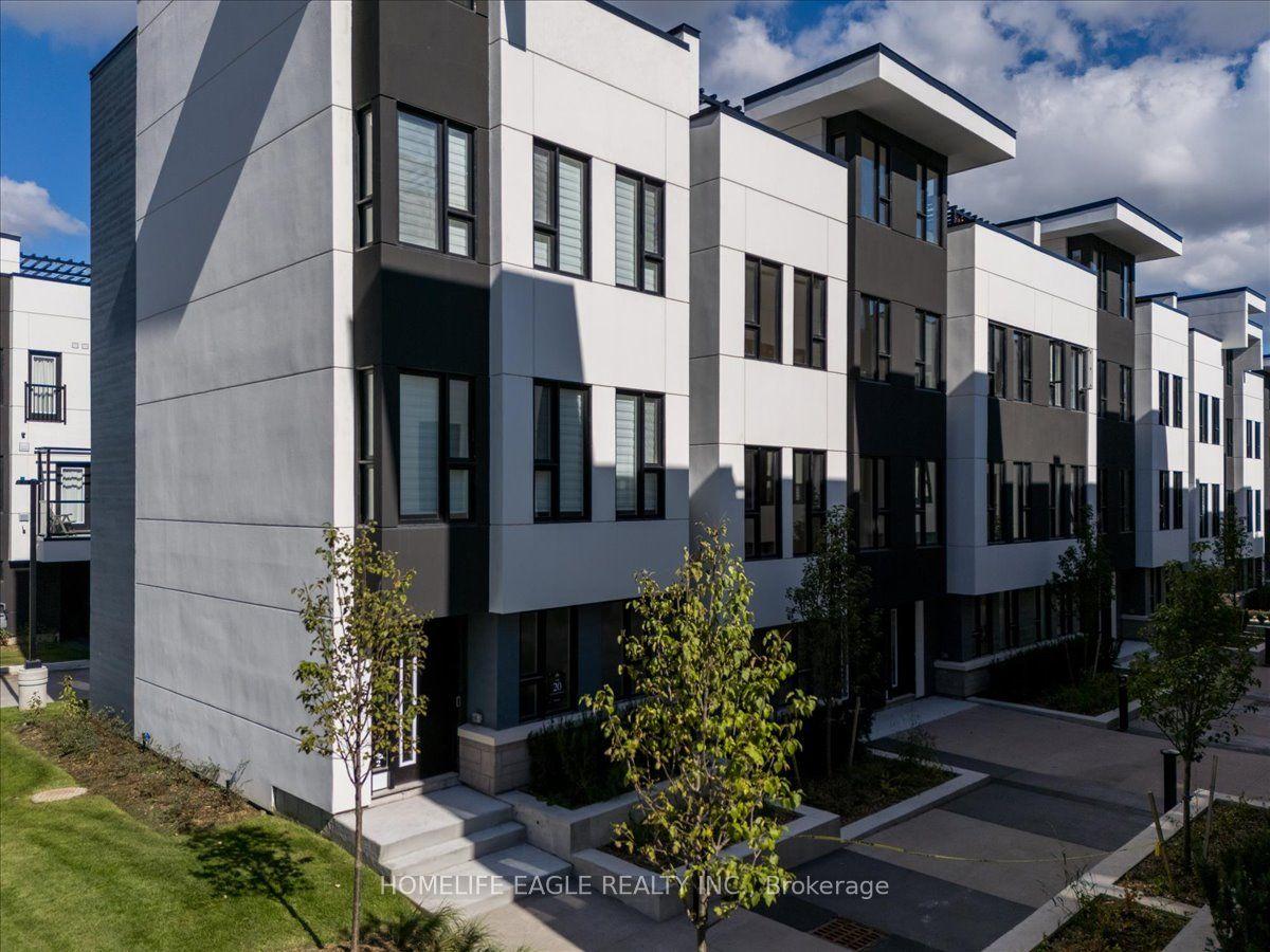 2 Mariner's Pier Way — photo 1