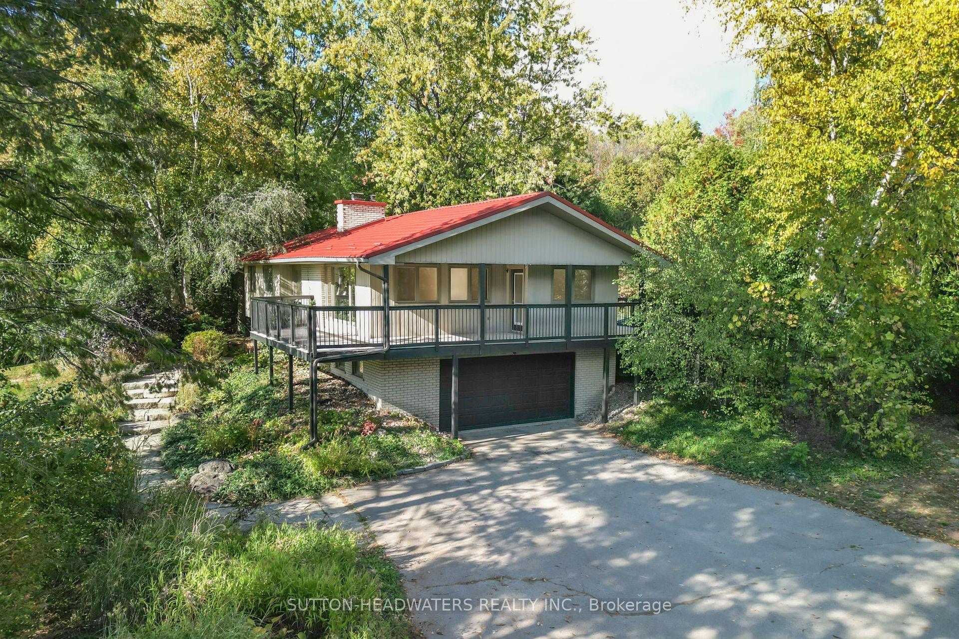 5 Cedar Drive — photo 1