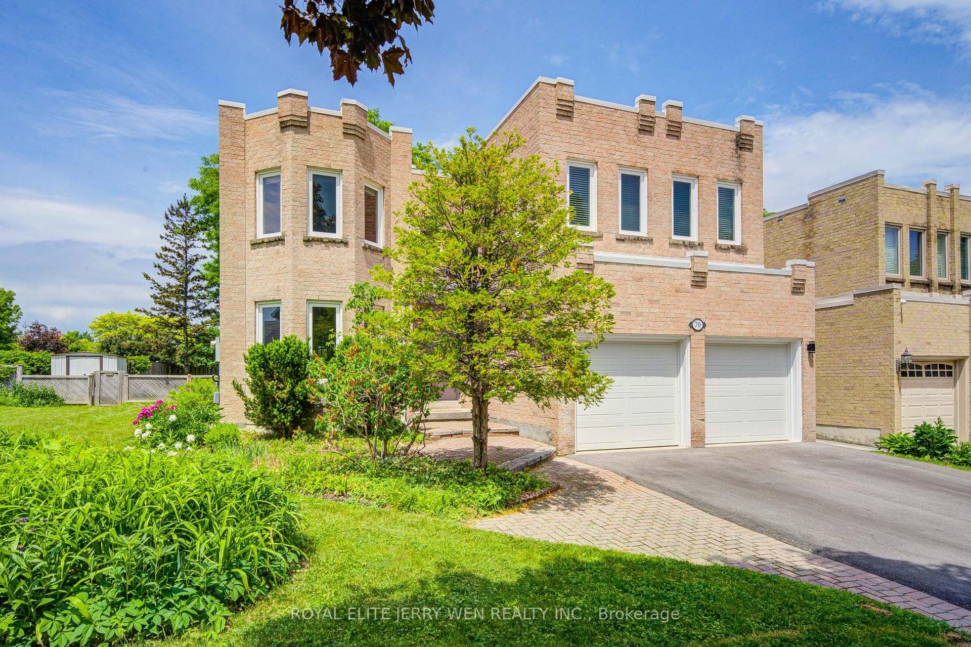 70 Bronte Road — photo 1