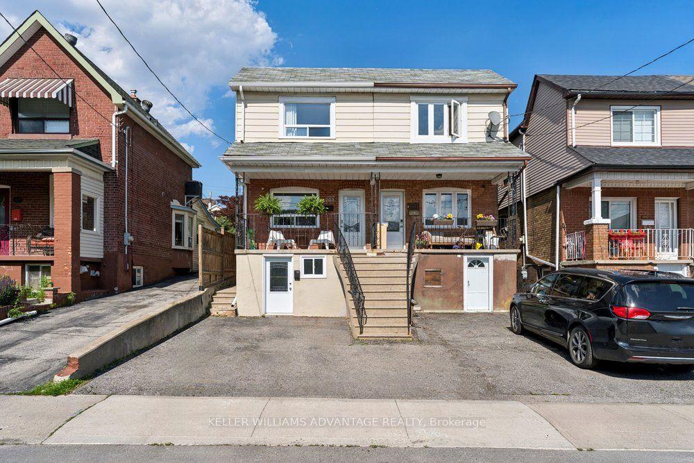 203 Blackthorn Avenue — photo 1