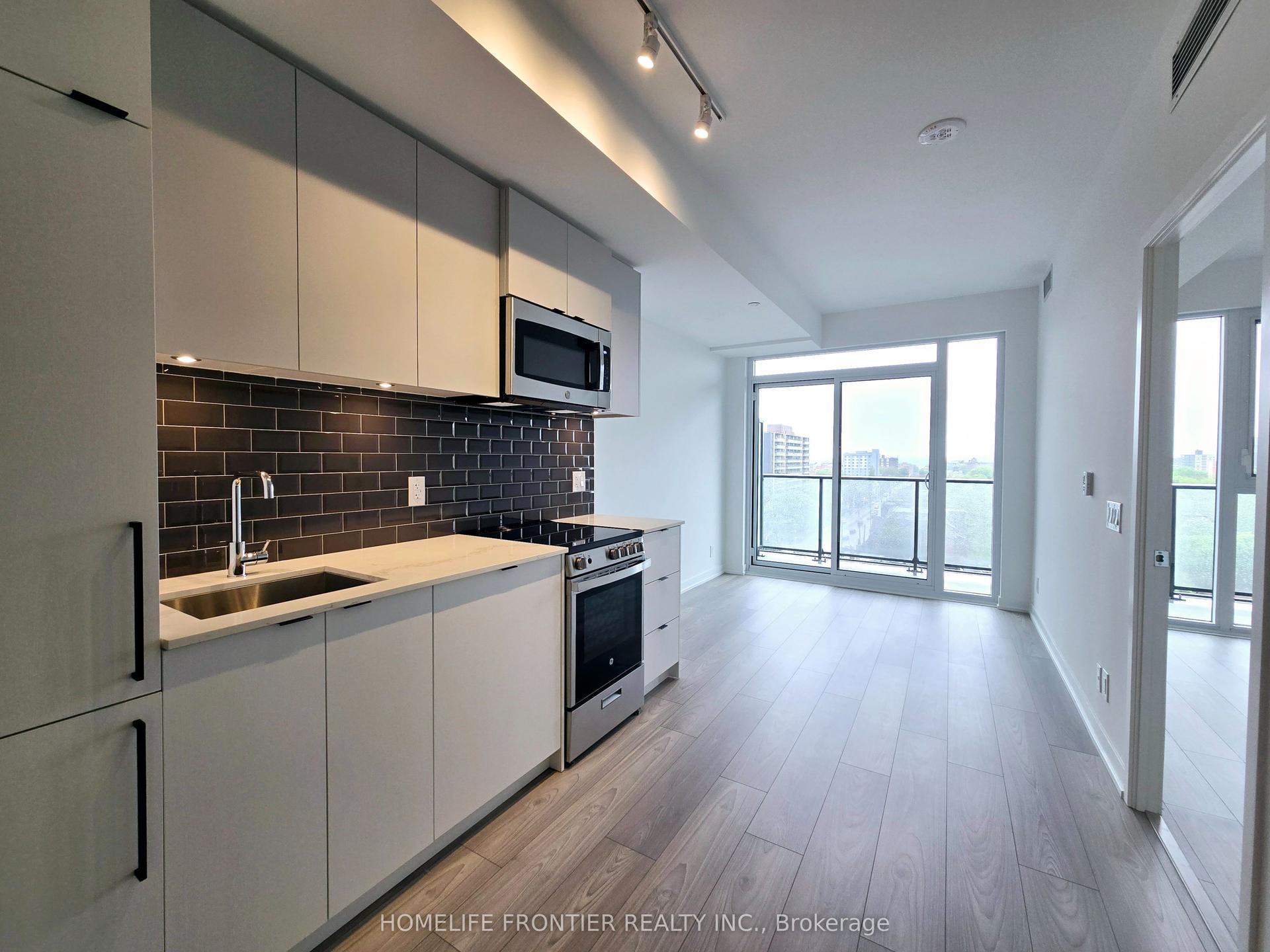 1182 King Street W 822 #822 — photo 1