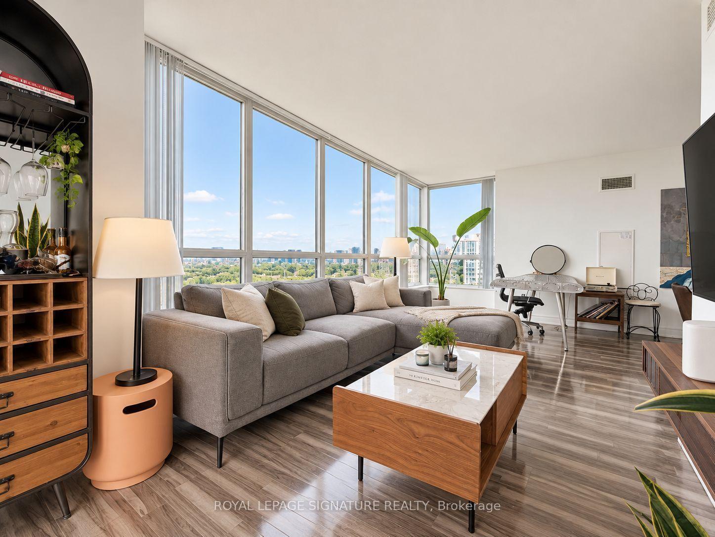 33 Sheppard Avenue E 2210 #2210, Toronto — Condo for sale, photo 1