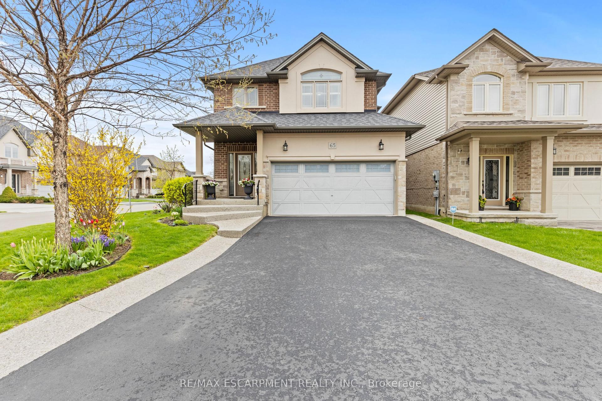 65 Winslow Way — photo 1