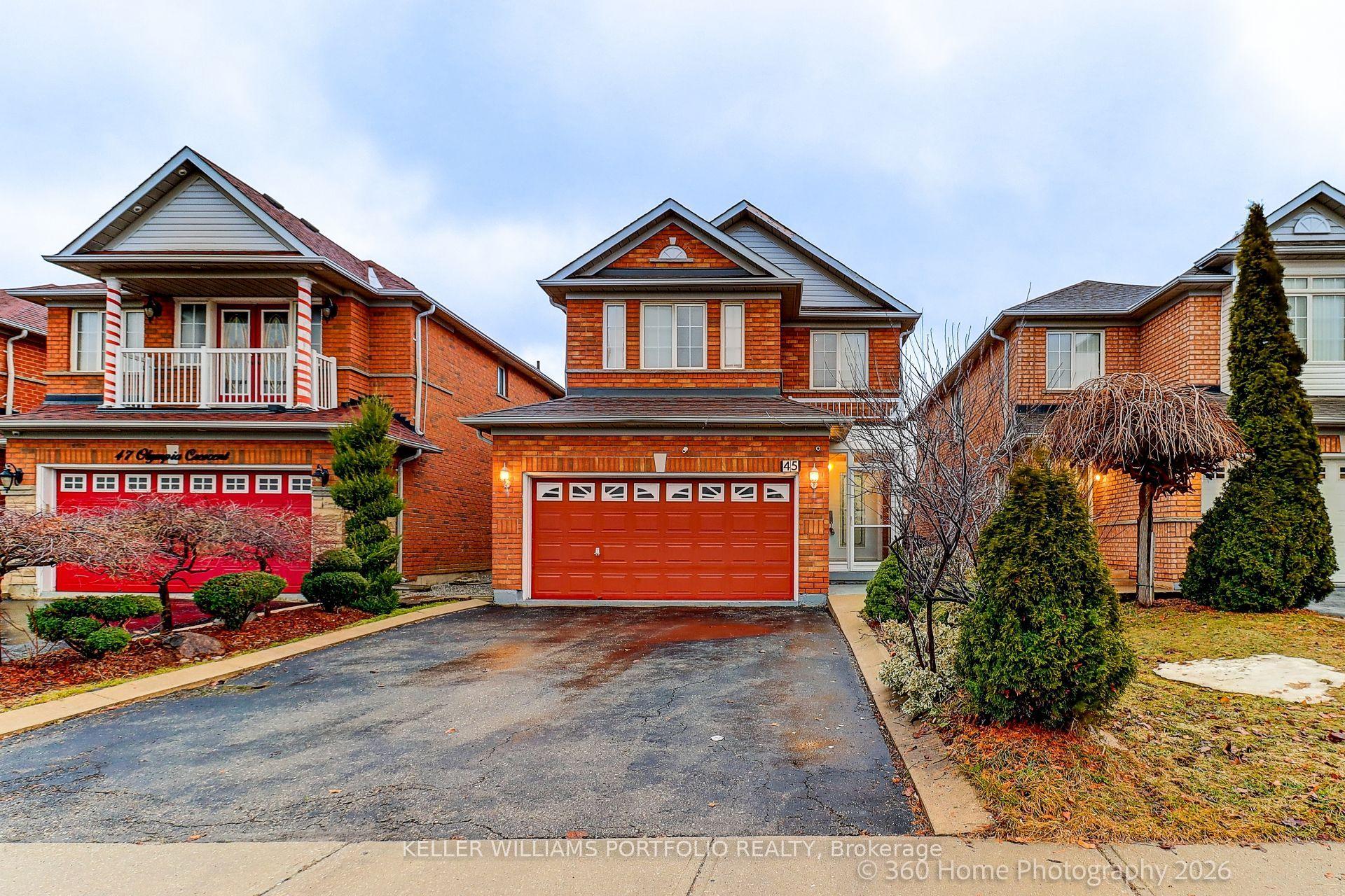 45 Olympia Crescent — photo 1