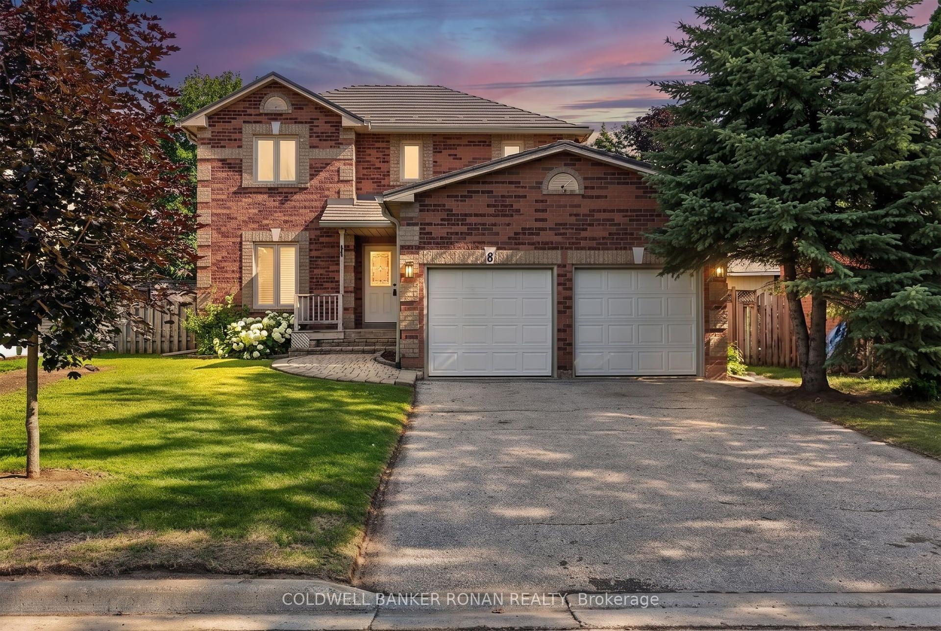 8 McCullough Avenue, New Tecumseth — Detached for lease, photo 1