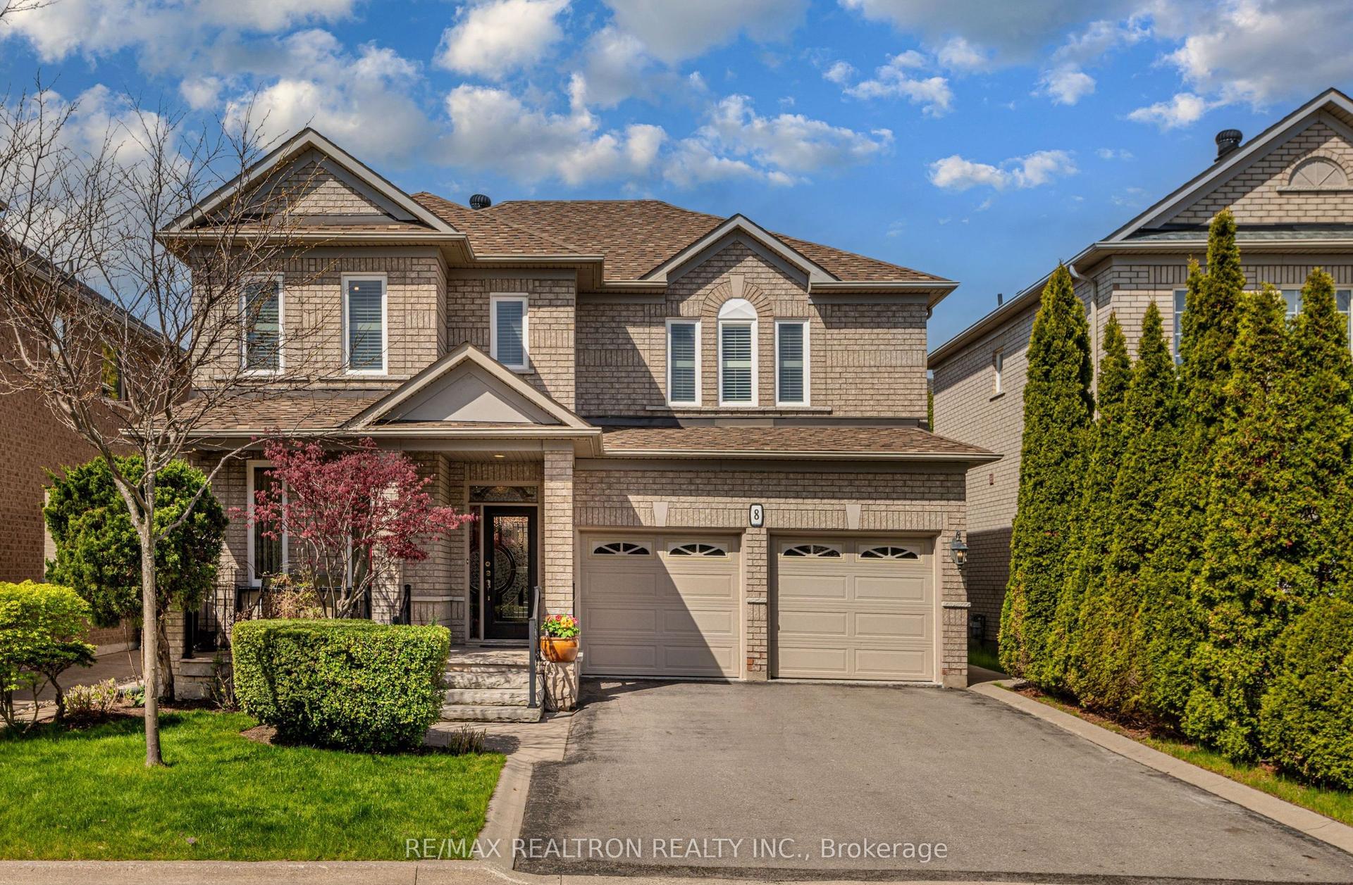 8 Forecastle Road — photo 1
