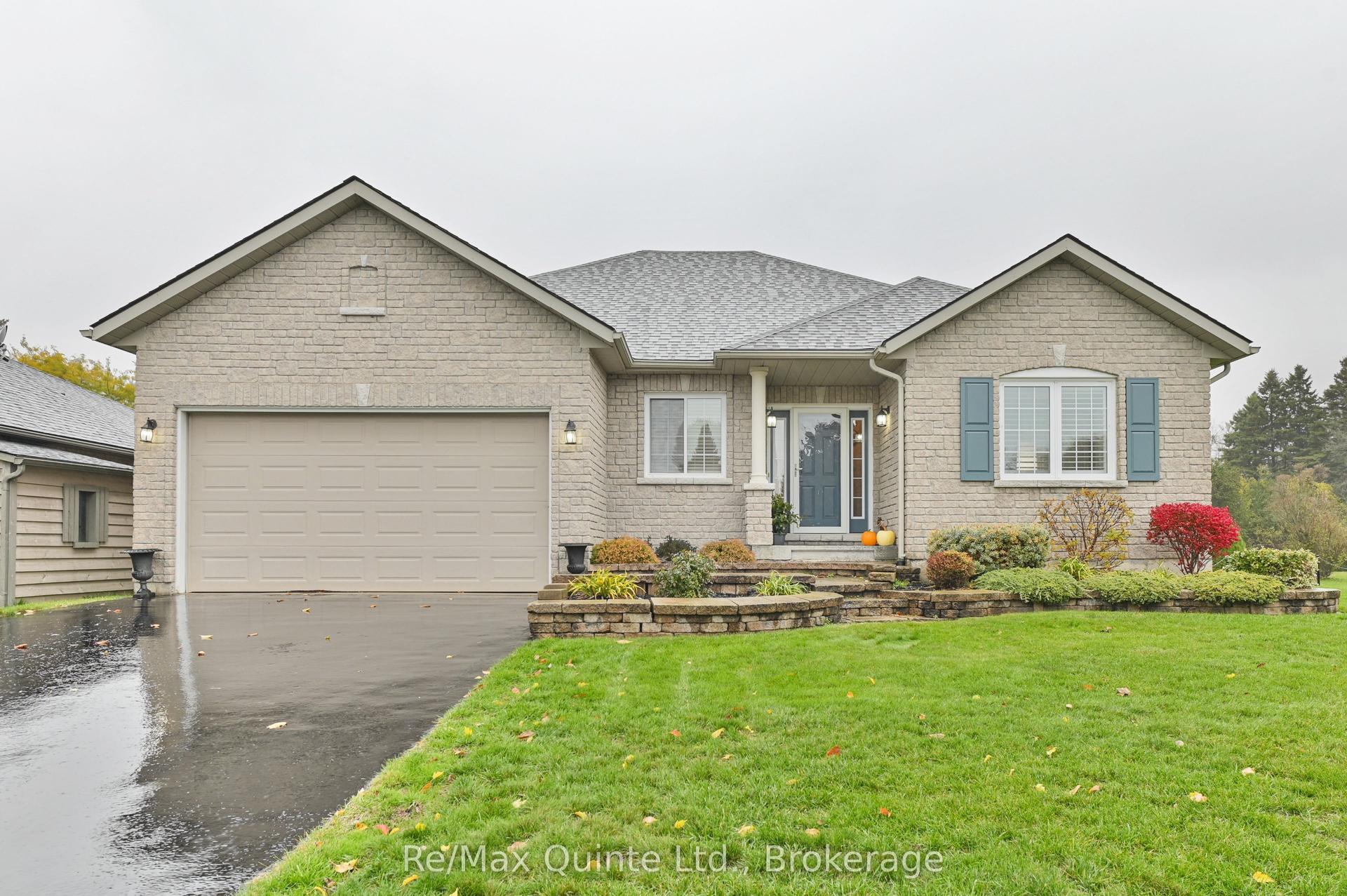 5 Hickory Court — photo 1