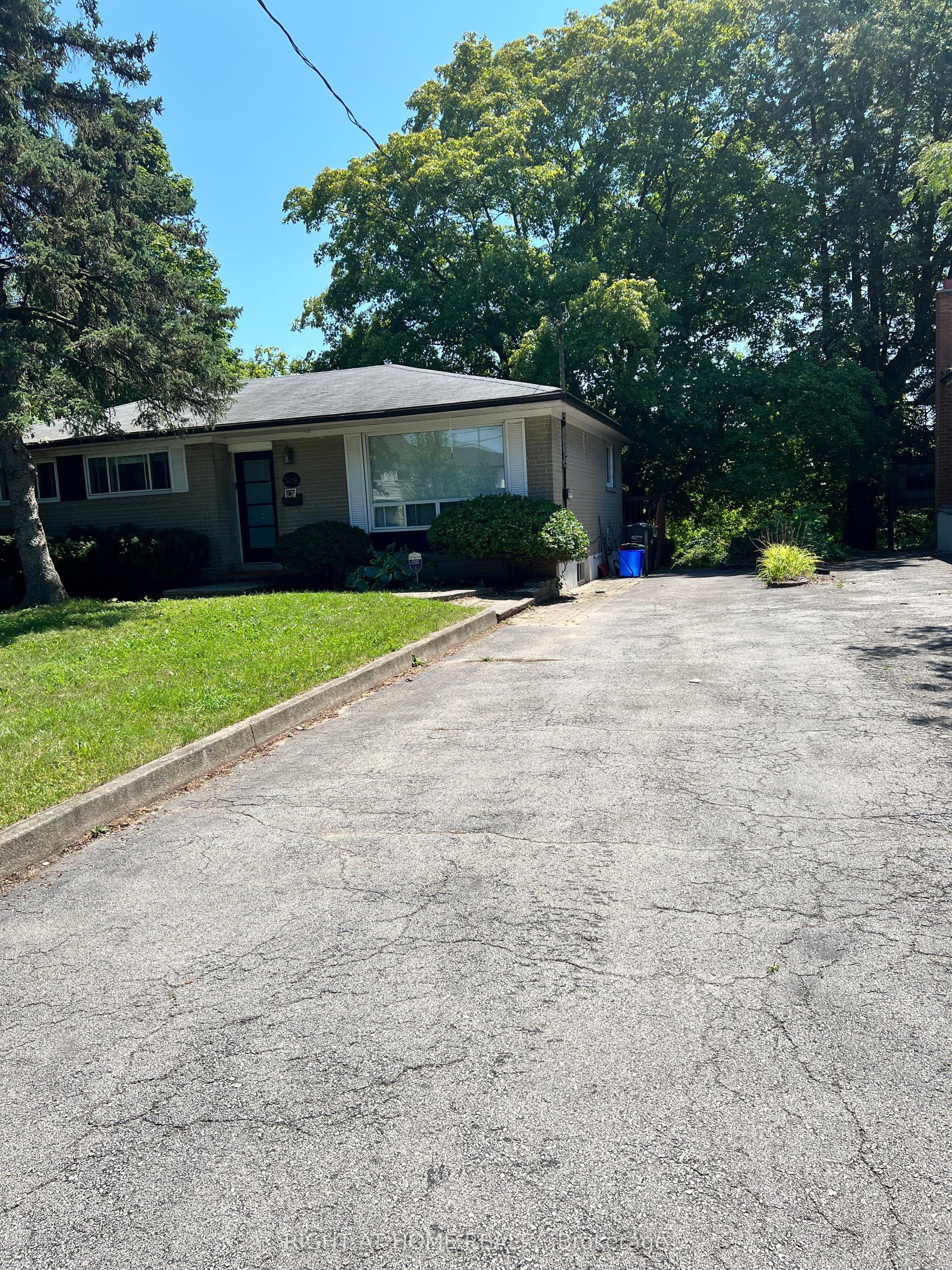 508 Stafford Drive Upper #Upper, Oakville — Detached for lease, photo 1