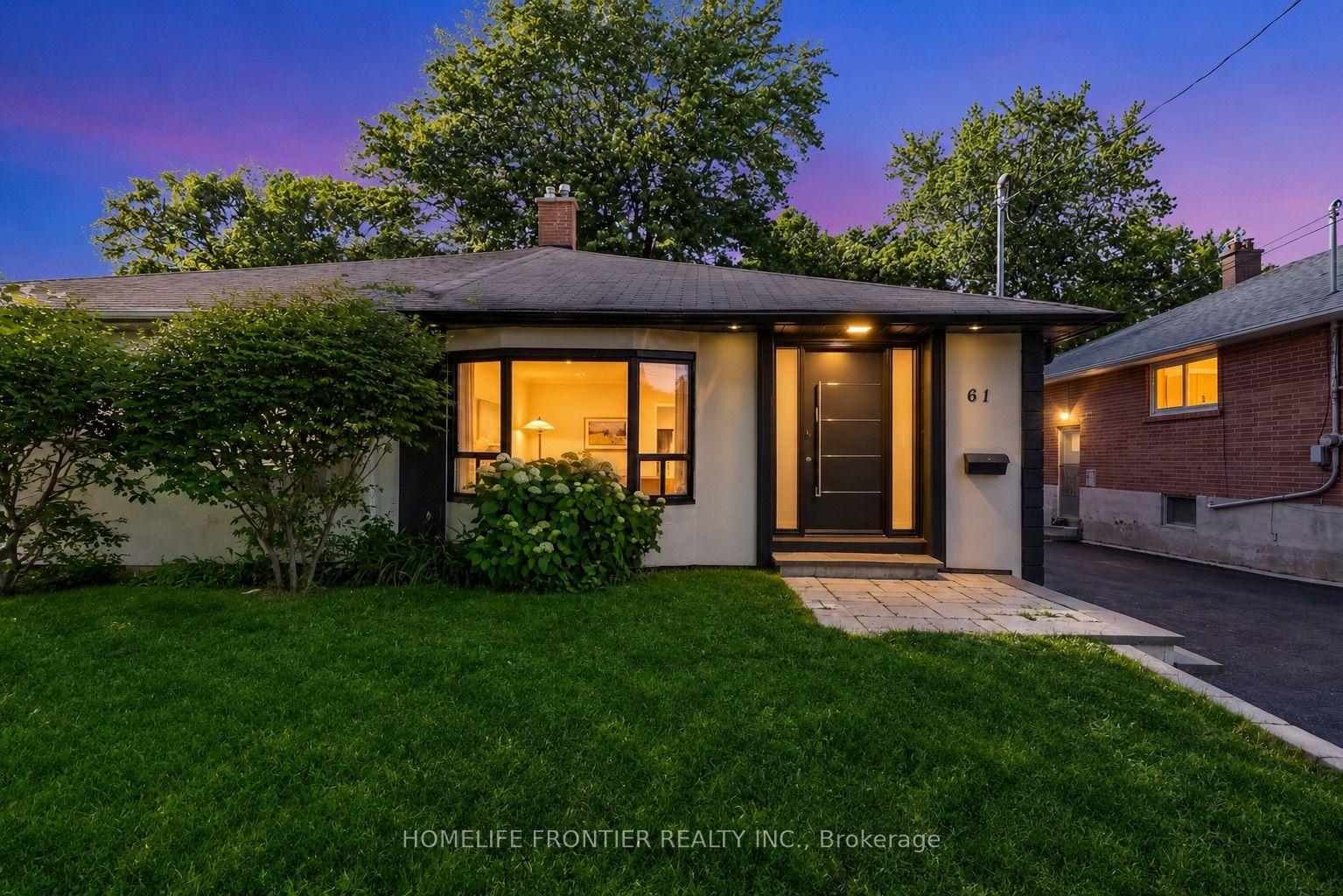 61 Sundial Crescent, Toronto — Semi-Detached for sale, photo 1