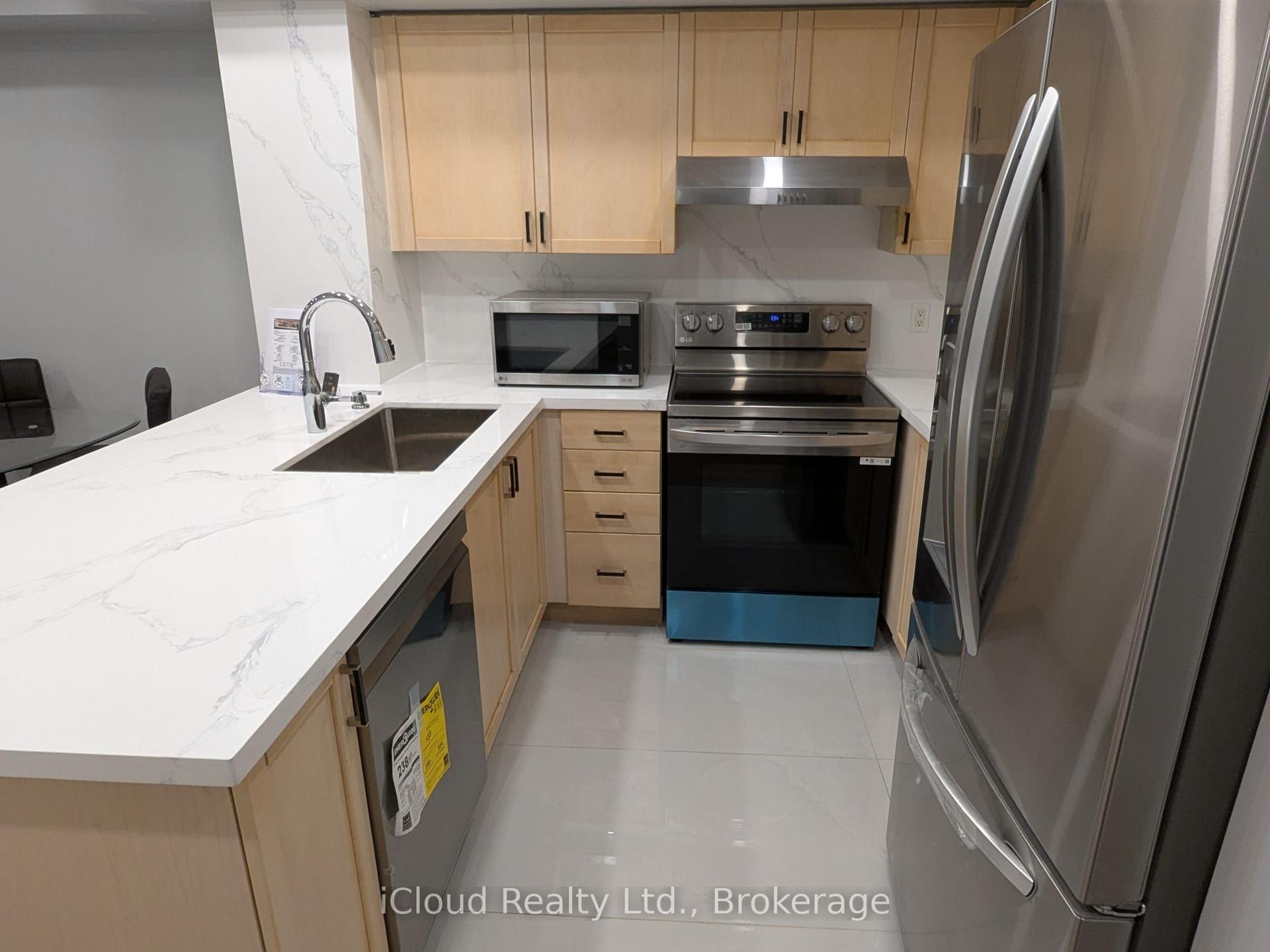 285 Antibes Drive 11 #11 — photo 1