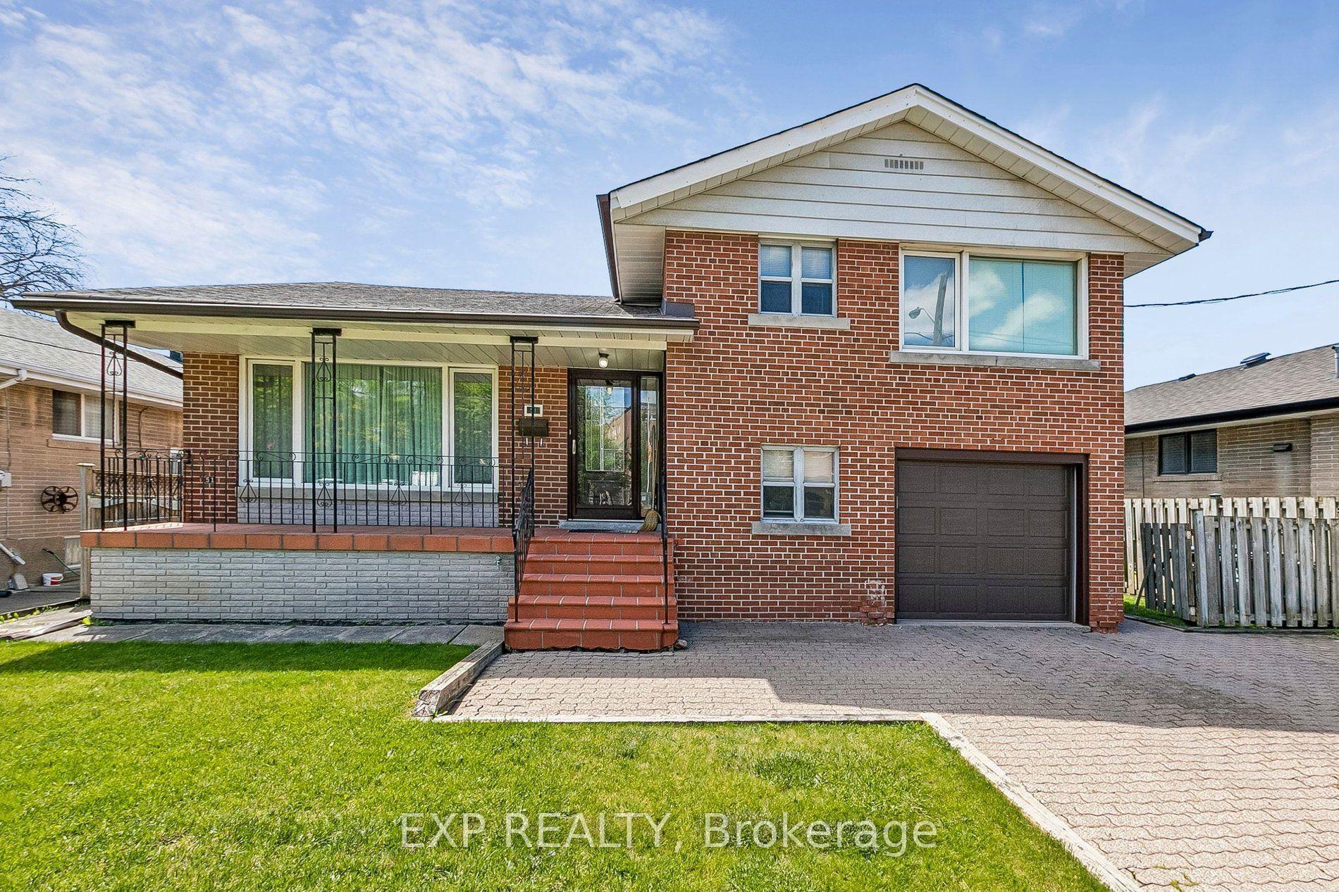 51 W playfair Avenue — photo 1