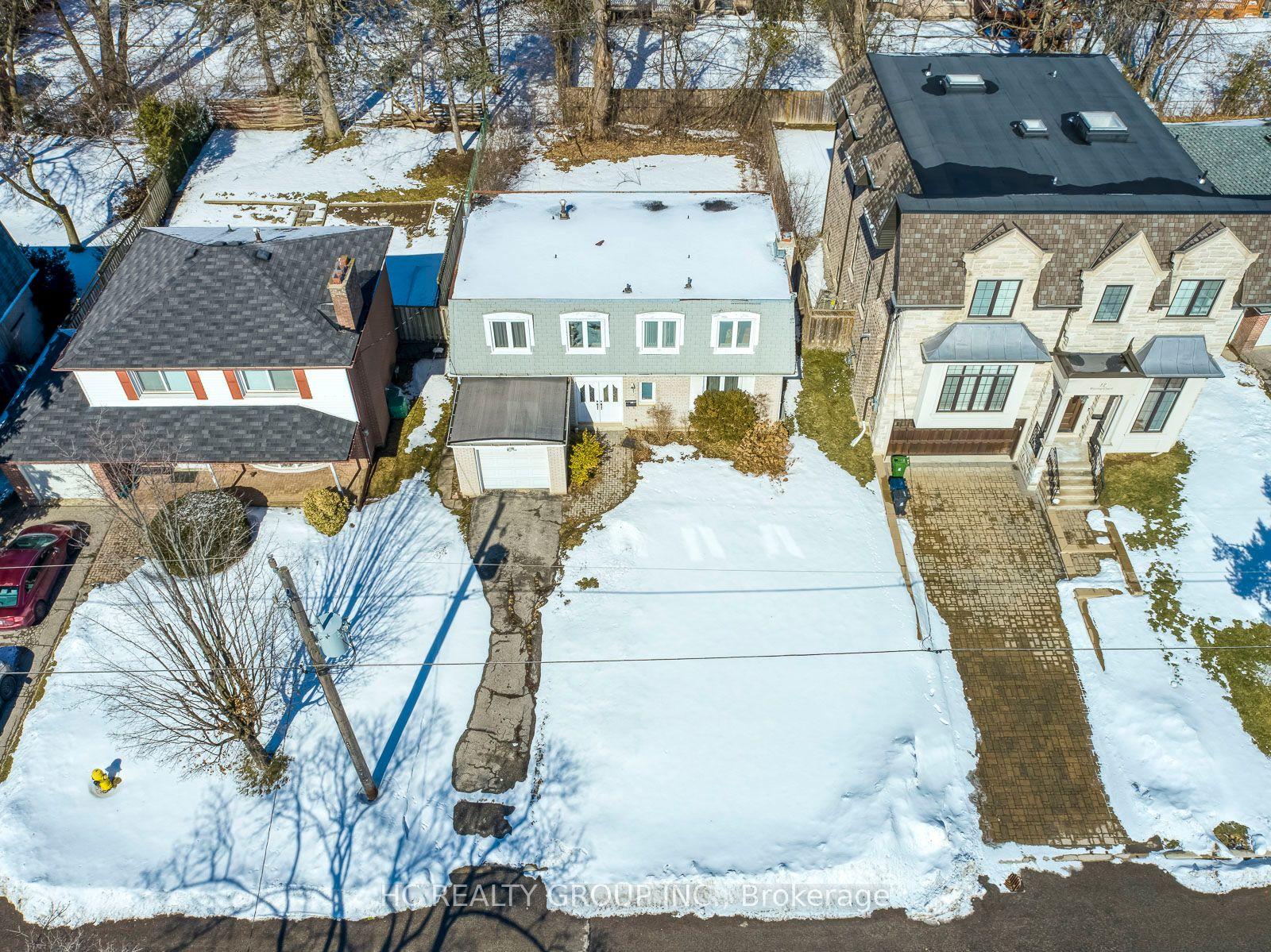 10 Waring Court — photo 1