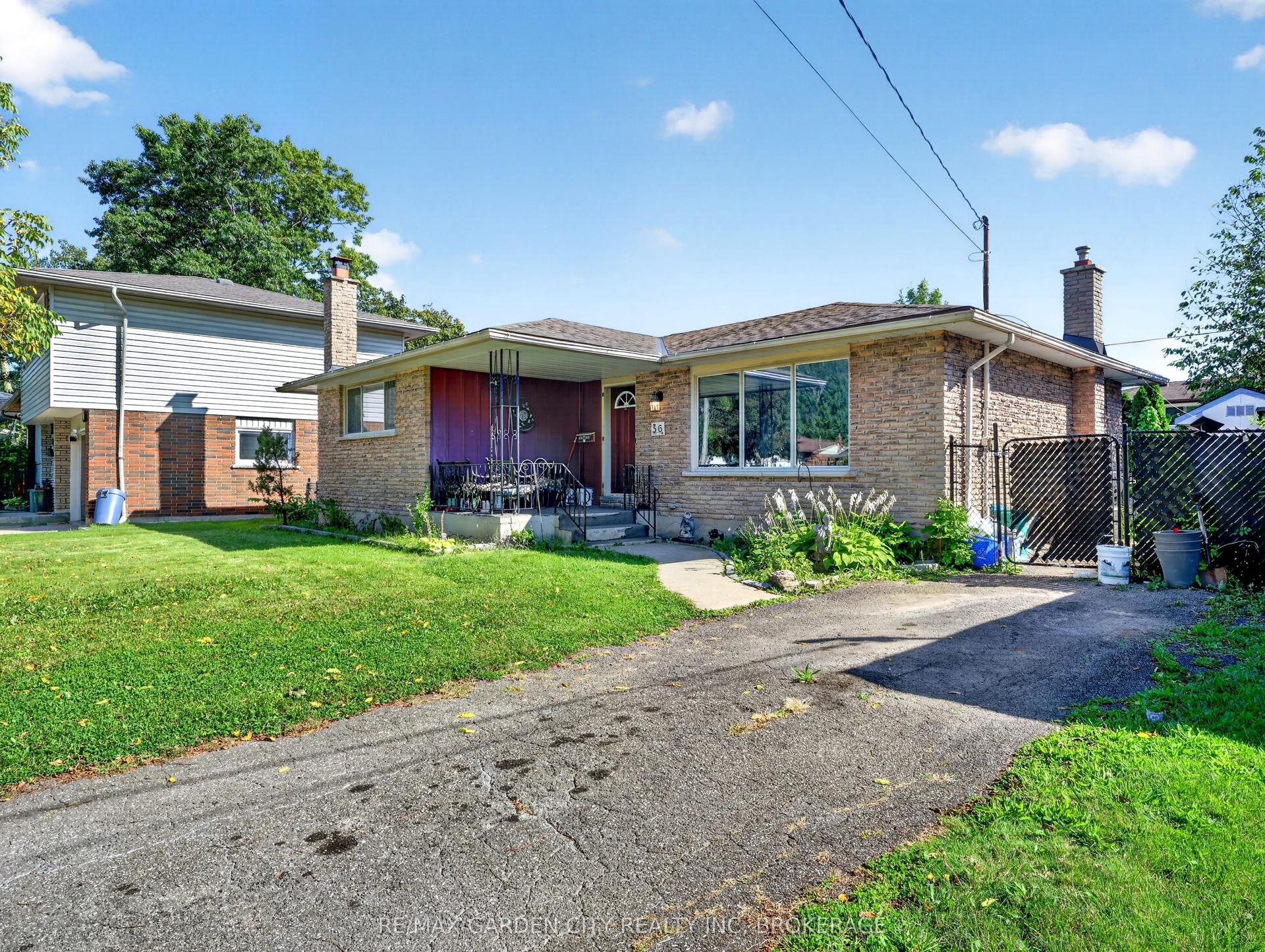 56 Burness Drive, St. Catharines — Detached for sale, photo 1