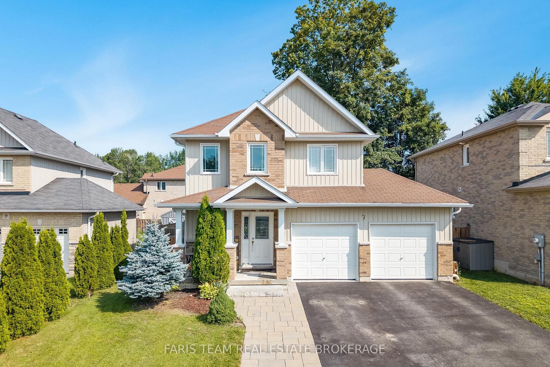 7 Mancini Drive, Essa — Detached for sale, photo 1