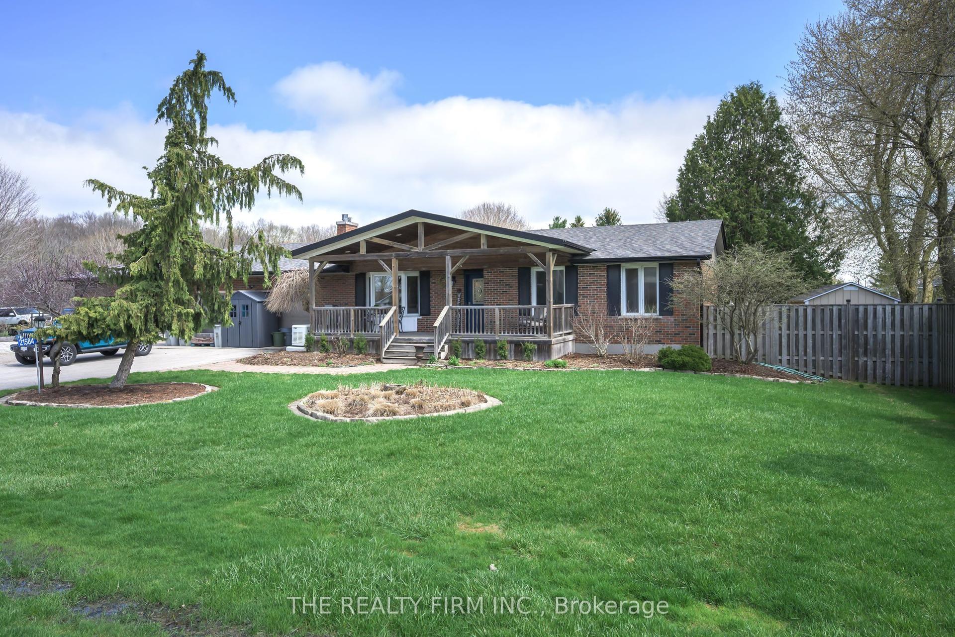 21584 Highbury Avenue N — photo 1