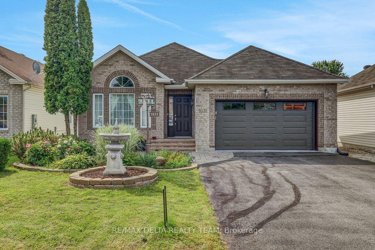 1032 Valin Street, Orleans - Cumberland and Area — Detached for sale, photo 1