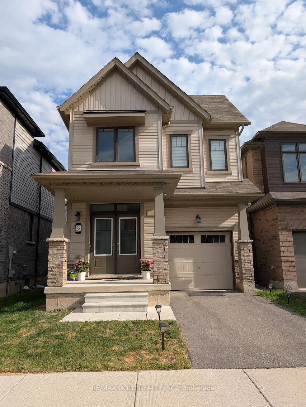 28 Amos Avenue — photo 1