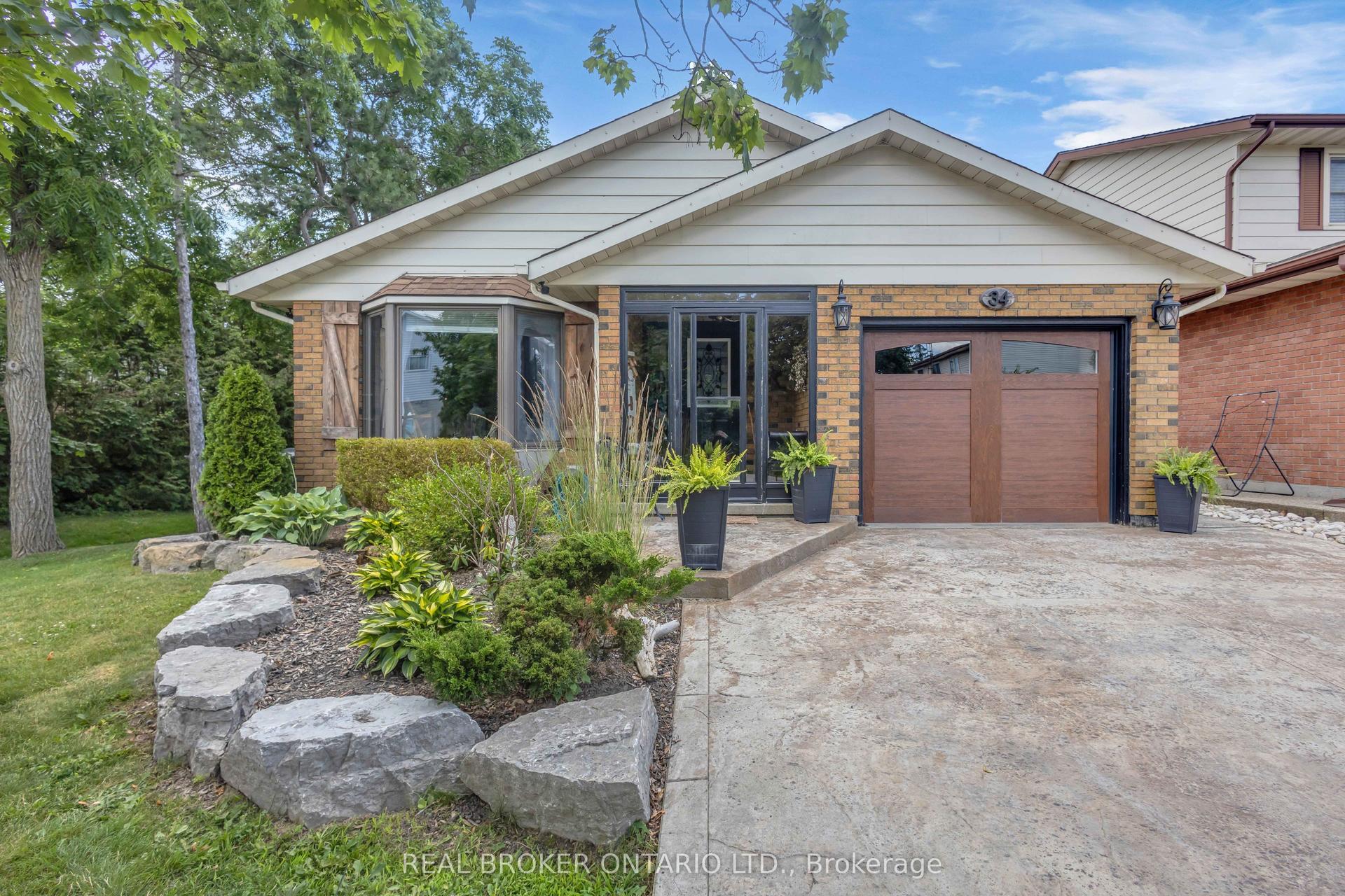 34 Elmvale Court, Haldimand — Detached for sale, photo 1