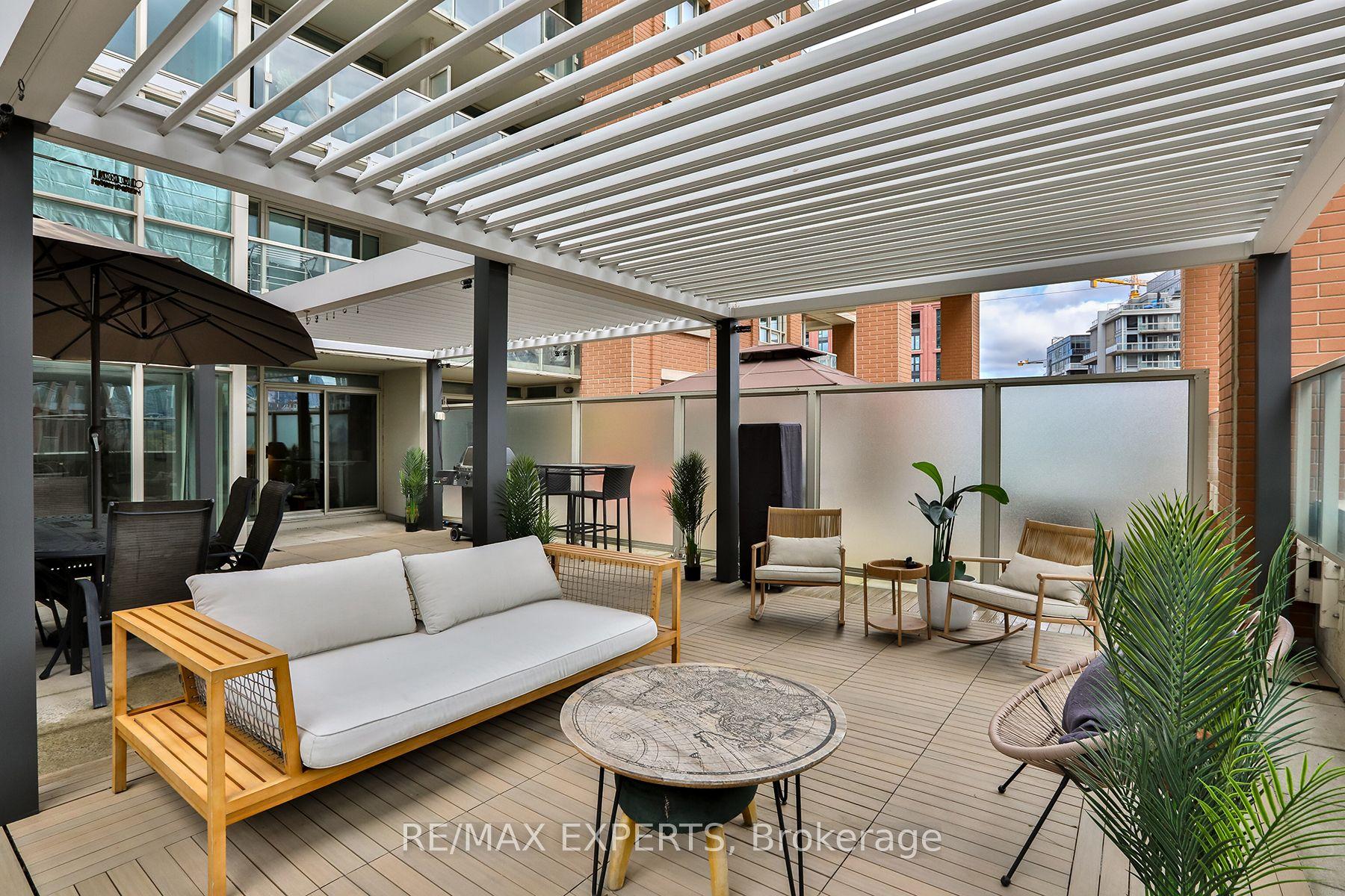 125 Western Battery Road 404 #404 — photo 1