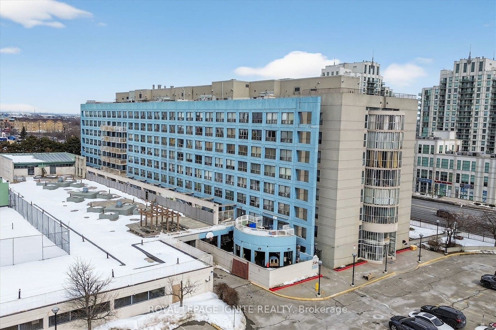 39 Kimbercroft Court 414 #414 — photo 1