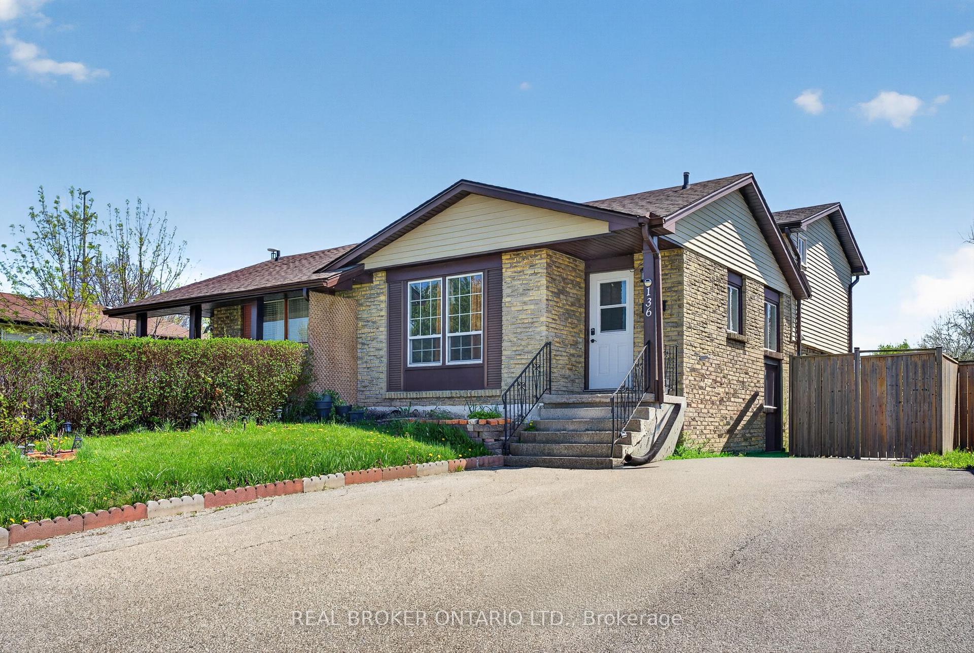 136 Rockwood Avenue — photo 1