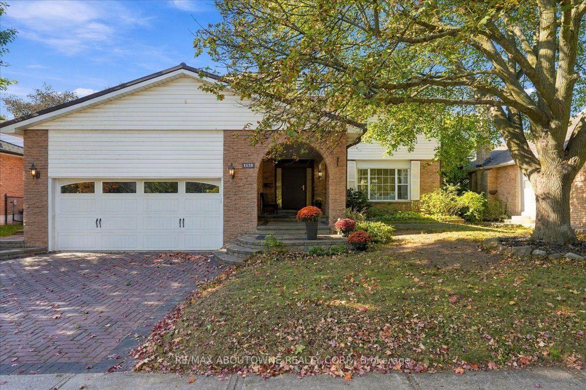 1125 Grand Boulevard, Oakville — Detached for sale, photo 1