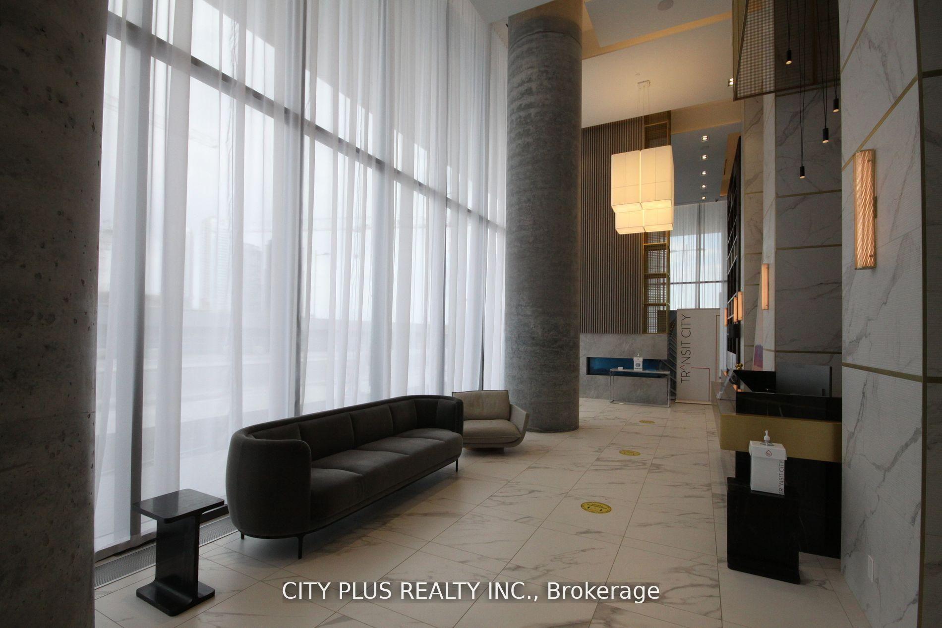950 Portage Parkway 1010 #1010 — photo 1