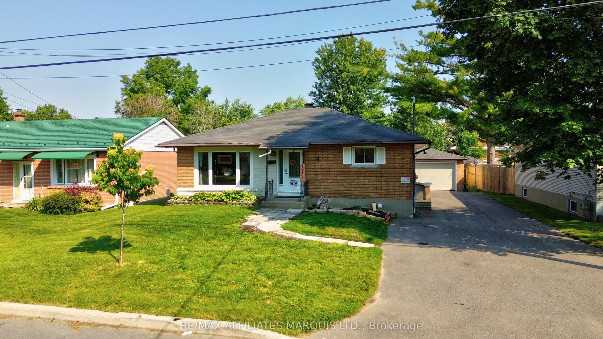 1015 Edythe Avenue, Cornwall — Detached for sale, photo 1