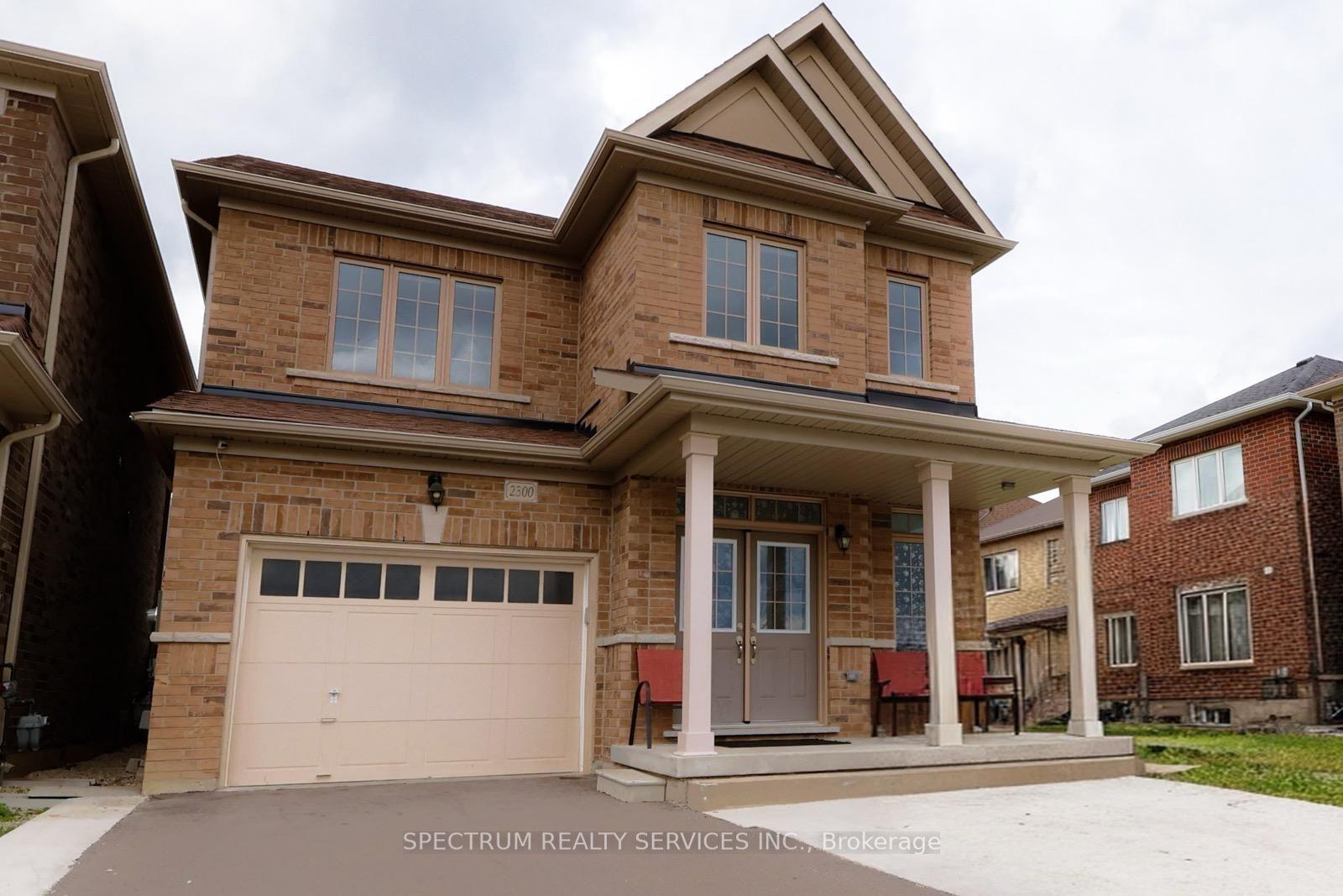 2300 Grainger Loop — photo 1