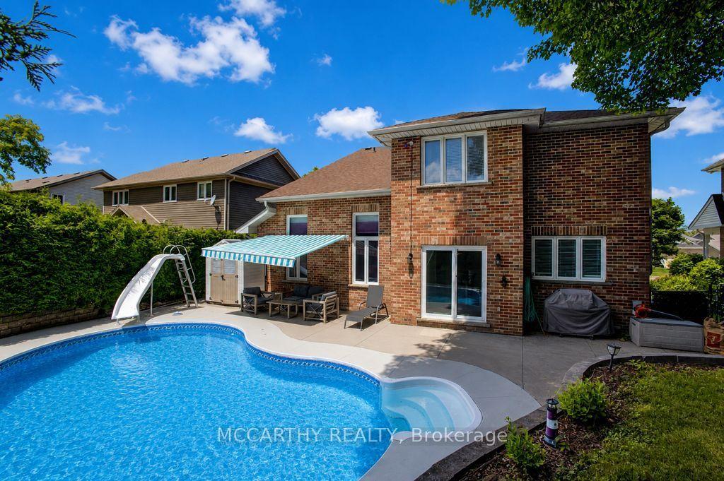 423 Old Village Lane, Shelburne — Detached for sale, photo 1