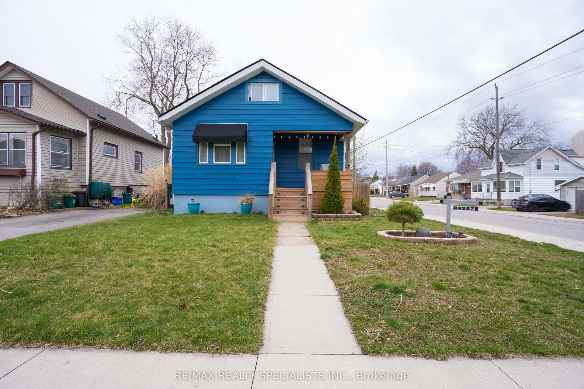4397 HOMEWOOD Avenue — photo 1