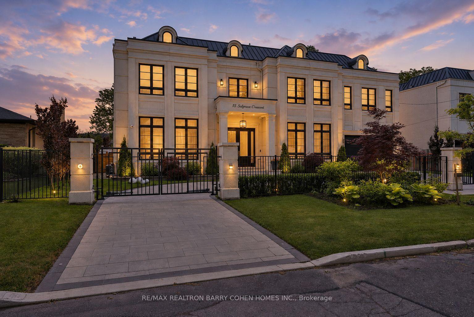15 Sulgrave Crescent, Toronto — Detached for sale, photo 1