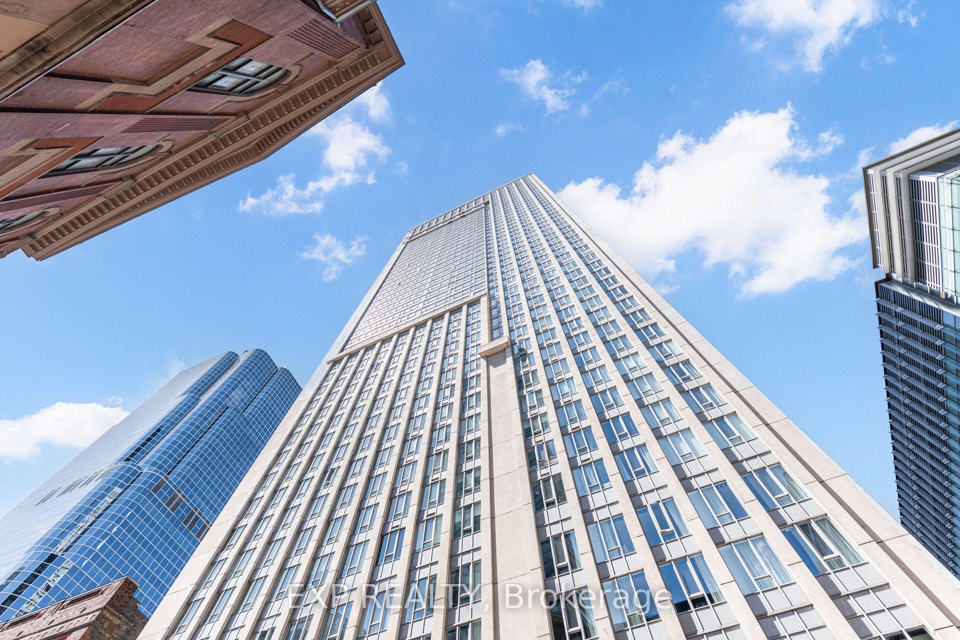 210 Victoria Street Ph09 #Ph09 — photo 1