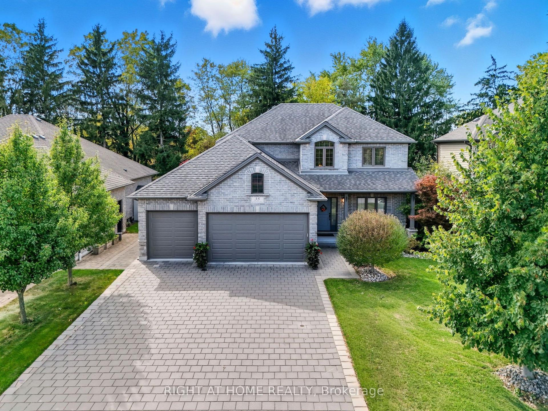 35 Caverhill Crescent — photo 1