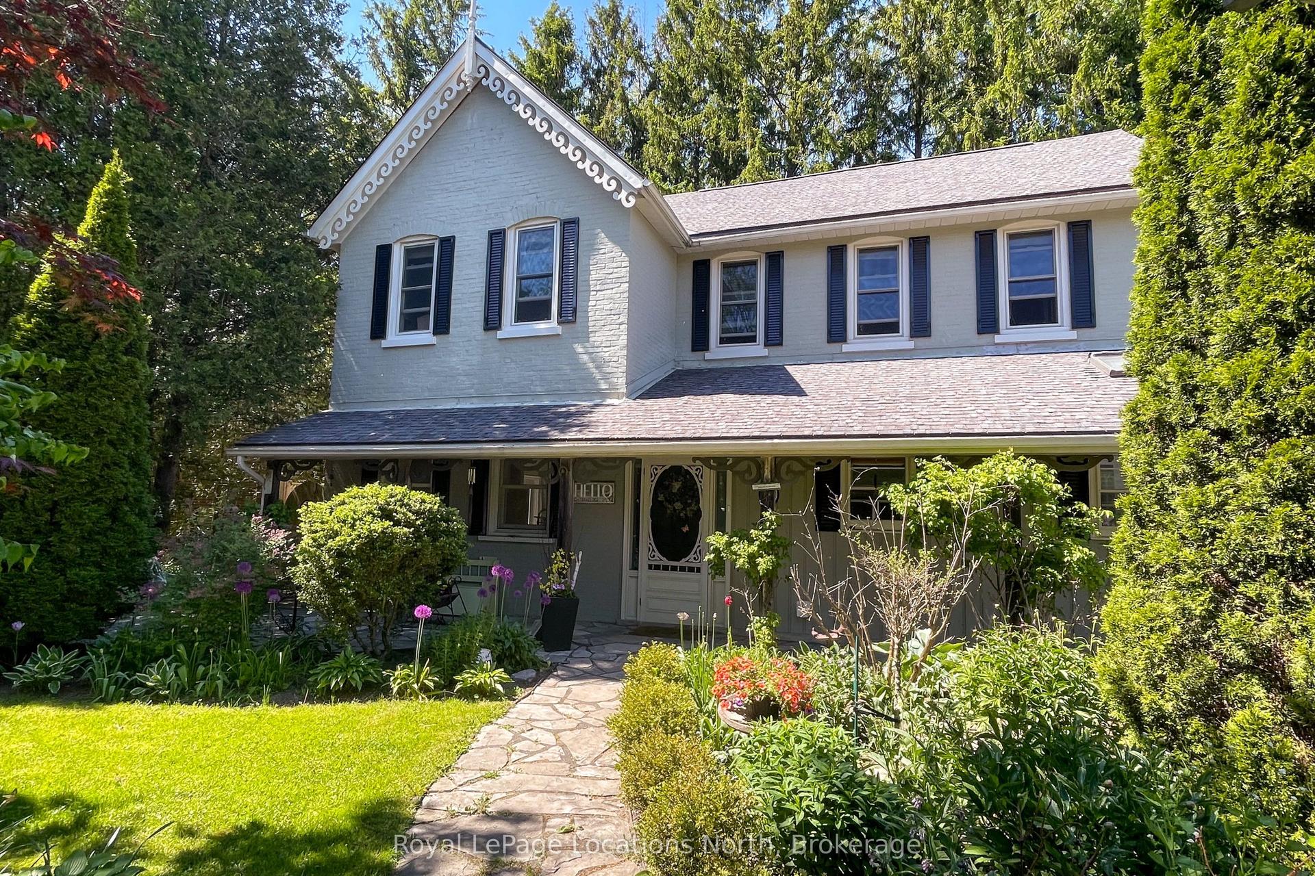 44 Parkview Avenue — photo 1