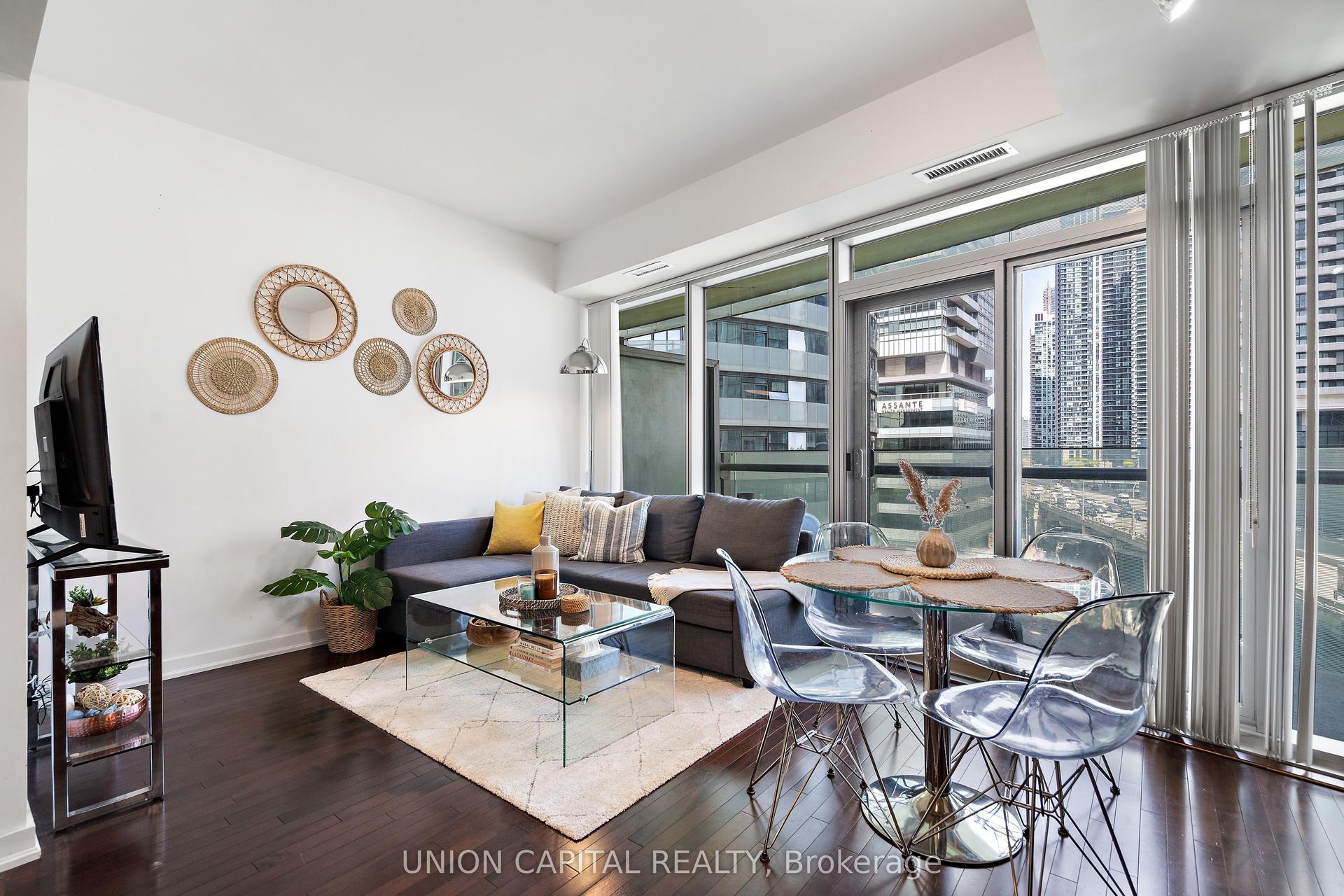 12 York Street 501 #501, Toronto — Condo for lease, photo 1